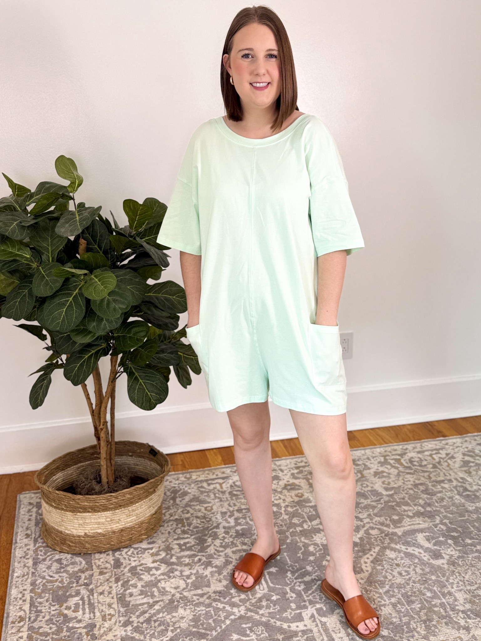 Amazon romper! Soft and comfy and has pockets! Runs oversized so no need to size up in this one🙌🏻

#LTKFindsUnder50 #LTKActive #LTKStyleTip