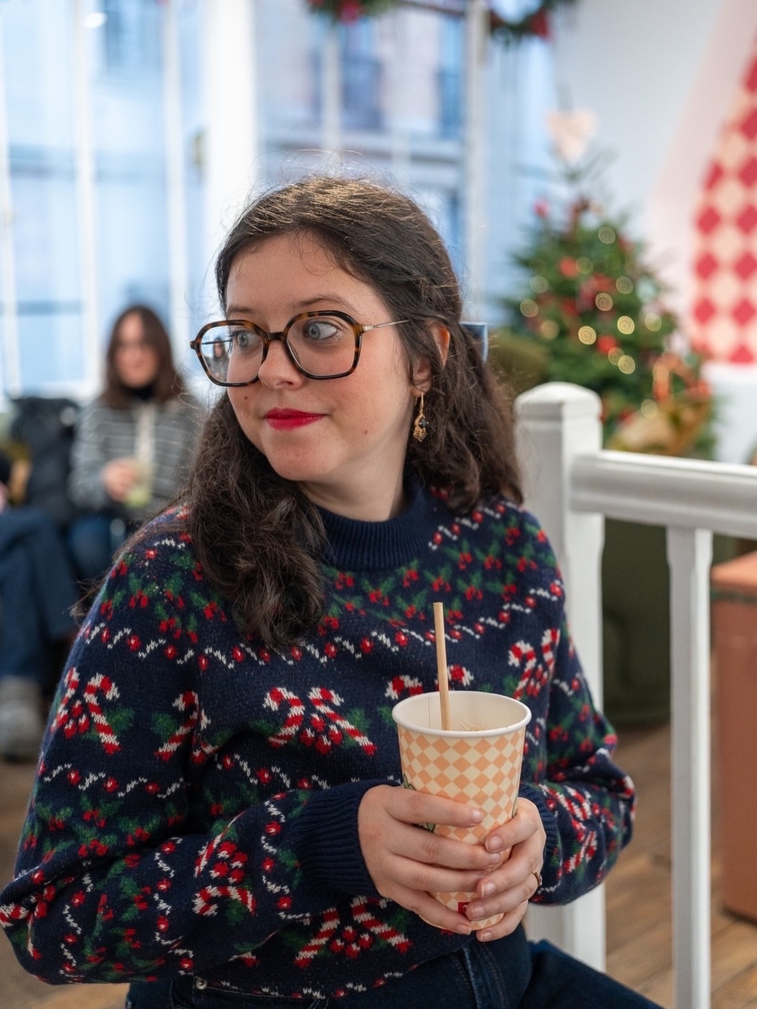 Petit passage ce week-end au pop-up @nokamatcha — un matcha chaud dans une ambiance de Noël… le combo parfait pour lancer décembre ✨
⠀⠀⠀⠀⠀⠀⠀⠀⠀
Et toi, c’était quoi ton petit plaisir du week-end ?
(j’adore découvrir vos routines 😌)
.
.
.
.
.
#Parislifestyle #pulldenoël #matchalover

#LTKfestive #LTKwinter #LTKmodest