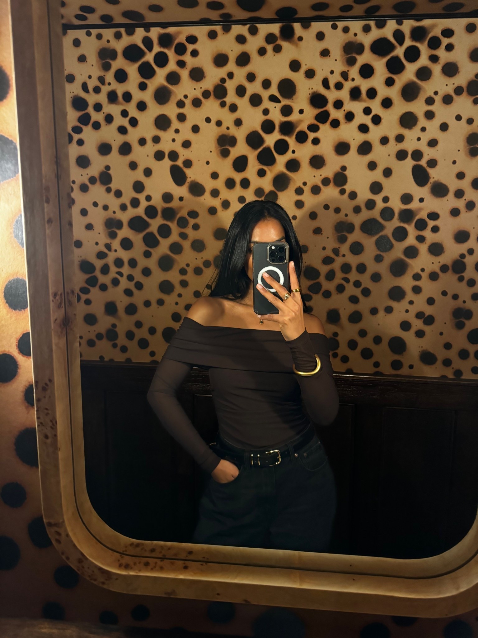 Date night outfit , off shoulder top , evening look , Abercrombie jeans 

#LTKjeans #LTKstyletip #LTKuk