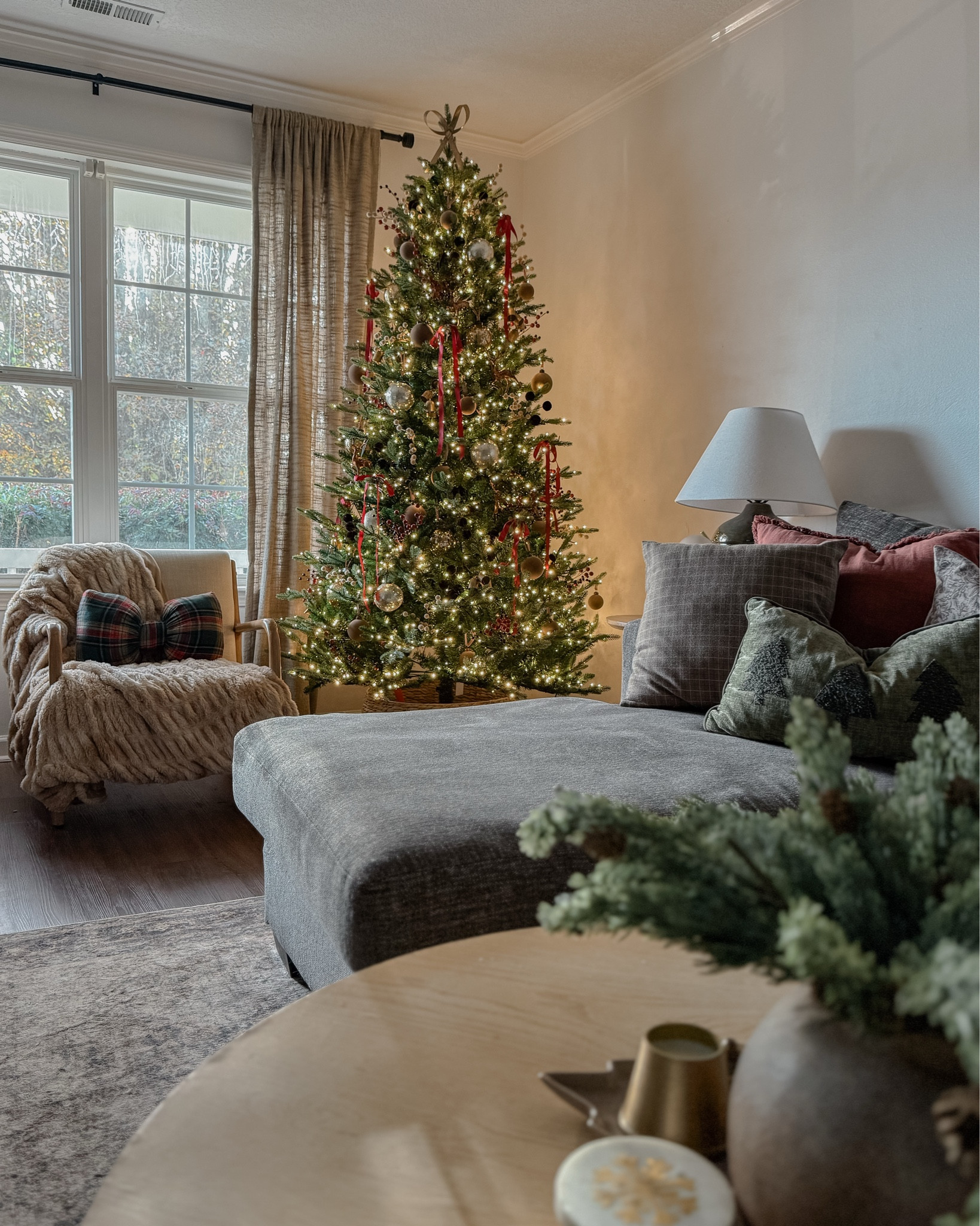 Christmas tree decor. 

#LTKHome #LTKSeasonal #LTKHoliday