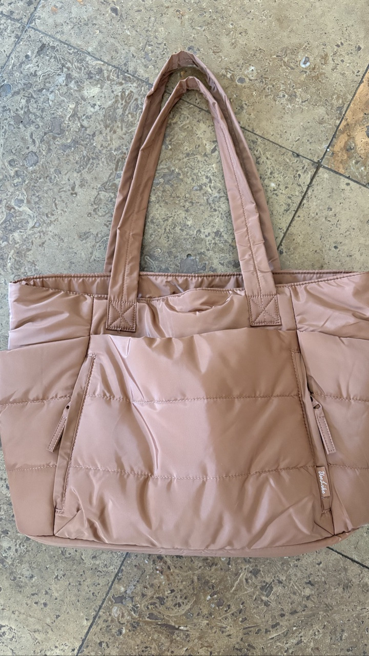 New teacher bag for the school year 🤎 And I’m obsessed with all the pockets, pouches + laptop sleeve! It looks way more expensive than it is and it’s currently under $26 🙌🏼

👜 and water bottle linked

#teacherbag #teacherfinds #amazonteacherfinds #teacherstyle #backtoschool

#LTKootd #LTKWorkwear #LTKSeasonal