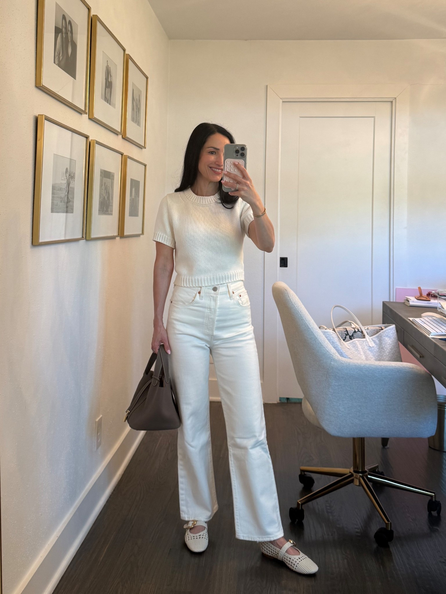 Ootd for girls lunch! These Levi’s are 30% off and the ankle length is perfect for petites, no hemming required! 

#LTKootd #LTKOver40 #LTKPetite