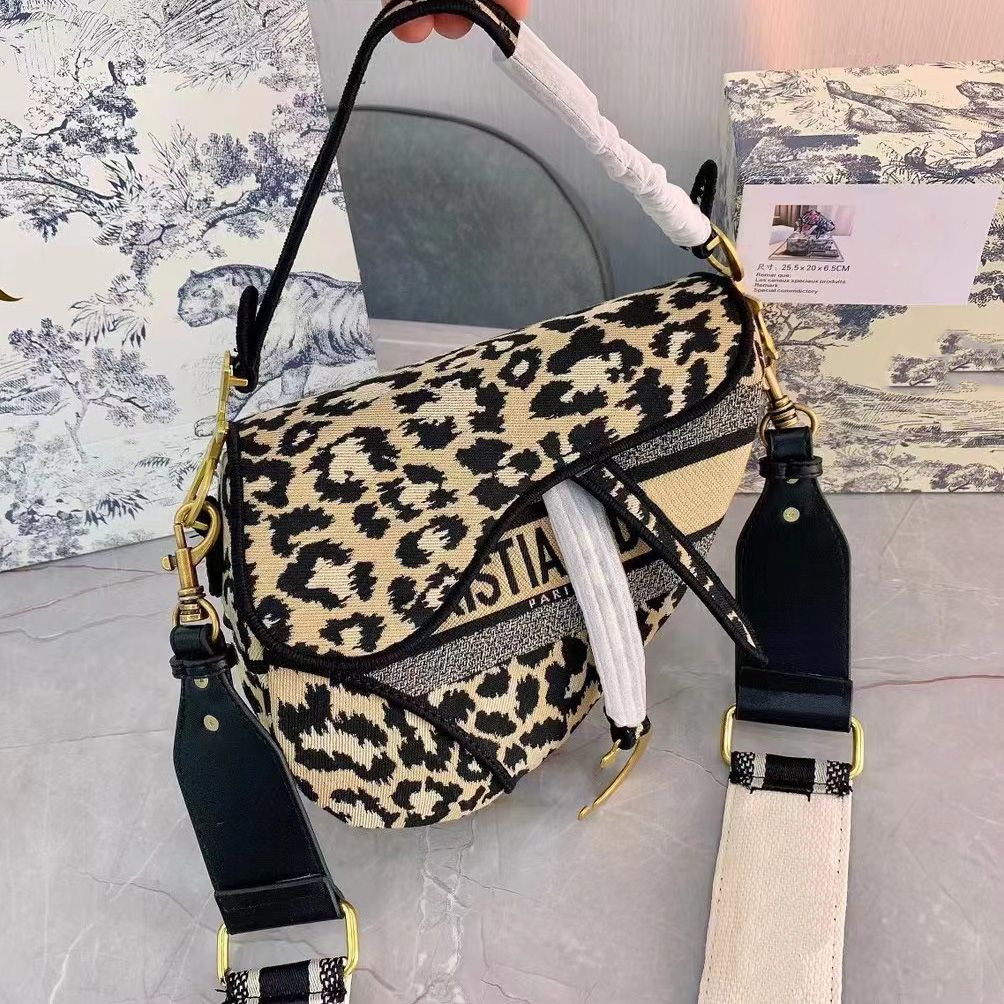 Handbag Saddles bag with Strap Designer Bag backpacks Tote Wallet magnetic Metal pendant Purses T... | DHGate