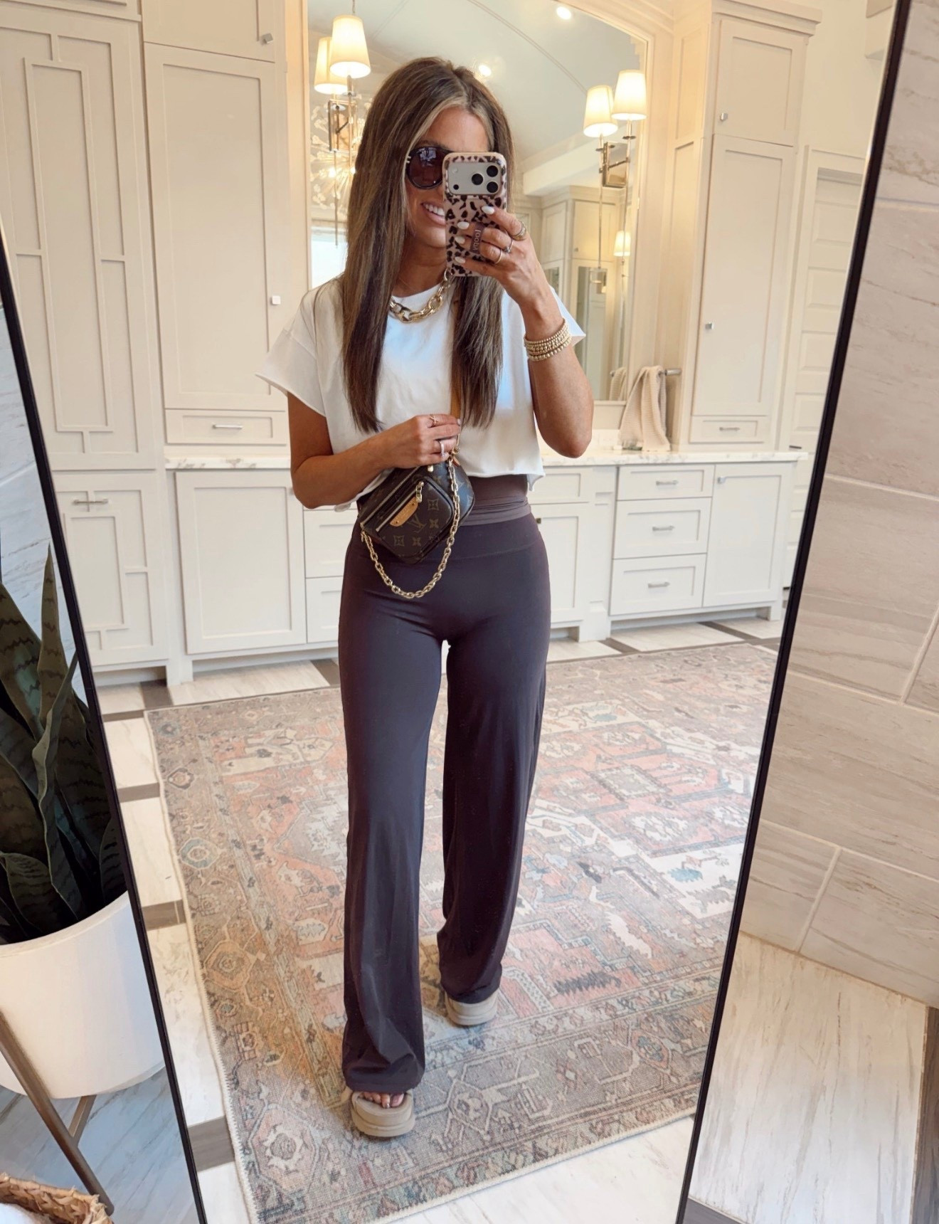 This wide leg leggings are a staple in my life now!! 

#LTKgrwm #LTKmomlife #LTKootd