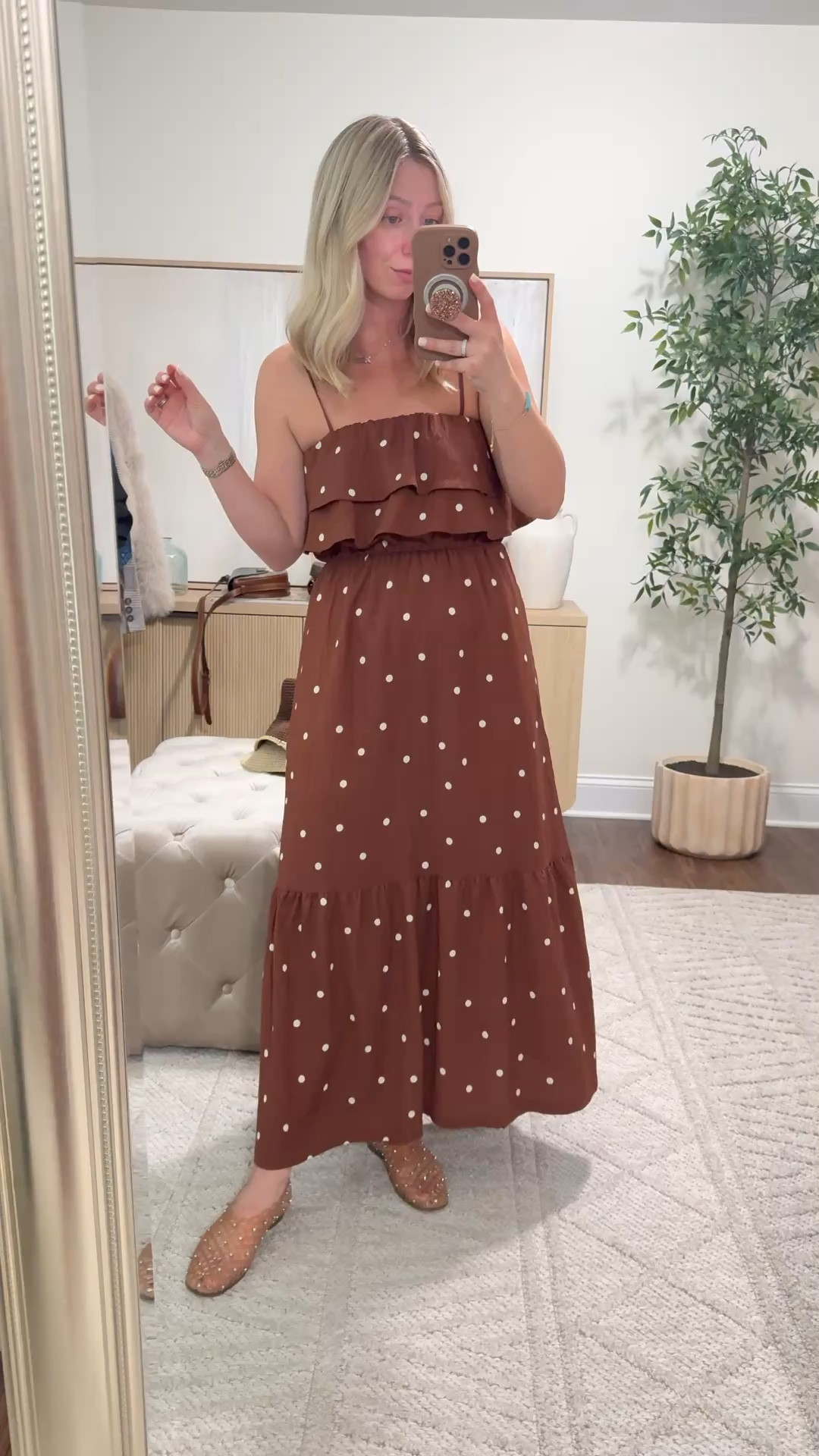 Rhinestone Jelly Sandals 🤩
20% off at one retailer: CODE: ONEDAYWINS (sale ends 3/15)

Dress size XS

➡️Sizing: I tried on the size 7 and 8 and I went with the size 7, the 8 was way too big.  (I’m a size 7.5)— for reference, I’m more of a size 7/7.5 not a size 7.5/8 …➡️P.S. these are sooo comfortable unlike most other jelly sandals!

Jelly shoes, Steve Madden, spring sandals 

#LTKSpringSale #LTKootd #LTKgrwm