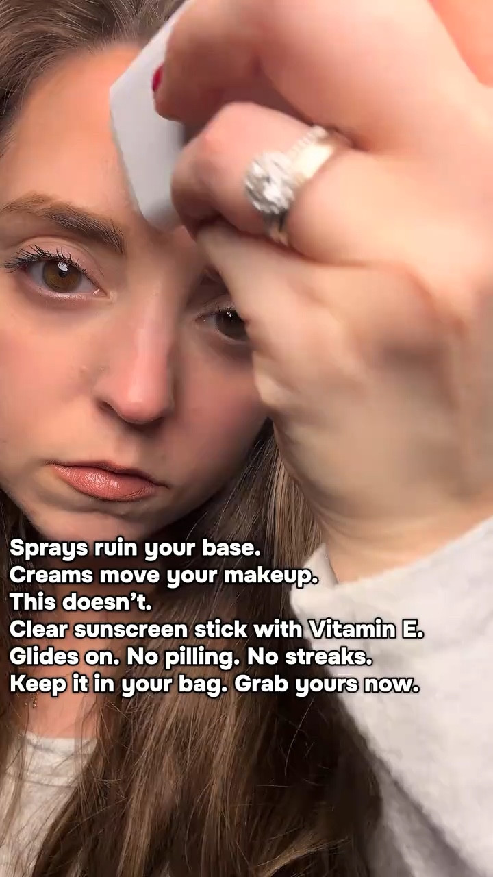 Reapplying sunscreen over makeup used to ruin my whole look… until I found this ☀️ The COSRX sunscreen stick glides right over makeup without smudging and helps keep skin protected while giving a smooth, natural finish. It’s the easiest way to reapply SPF during the day without messing up your makeup.

⸻



#cosrx
#tiktokmademebuyit
#kbeautyfinds
#spfmusthave
#ltkbeauty


#LTKBeauty #LTKgrwm #LTKselfcare
