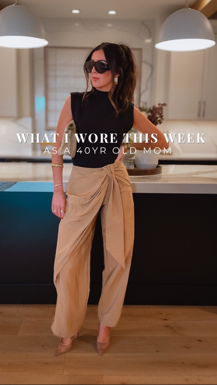 Everything I wore this week as a 40 year old mom….and trust me..you’ll want these too! They’re SO good! 
Target black tee: small
White pants: small
Raincoat: small 
White Barrel jeans: 25
Amazon pjs: small
Aerie crewneck: medium
Red adidas pants: small
Black bodysuit: small
Tan pants: small
Grey shirt: small
Levi’s cinch waist barrel jeans: 26
Blue crewneck: small
Target yellow carpenter jeans: 2


Spring fashion, mom fashion 

#LTKgrwm #LTKSaleAlert #LTKootd