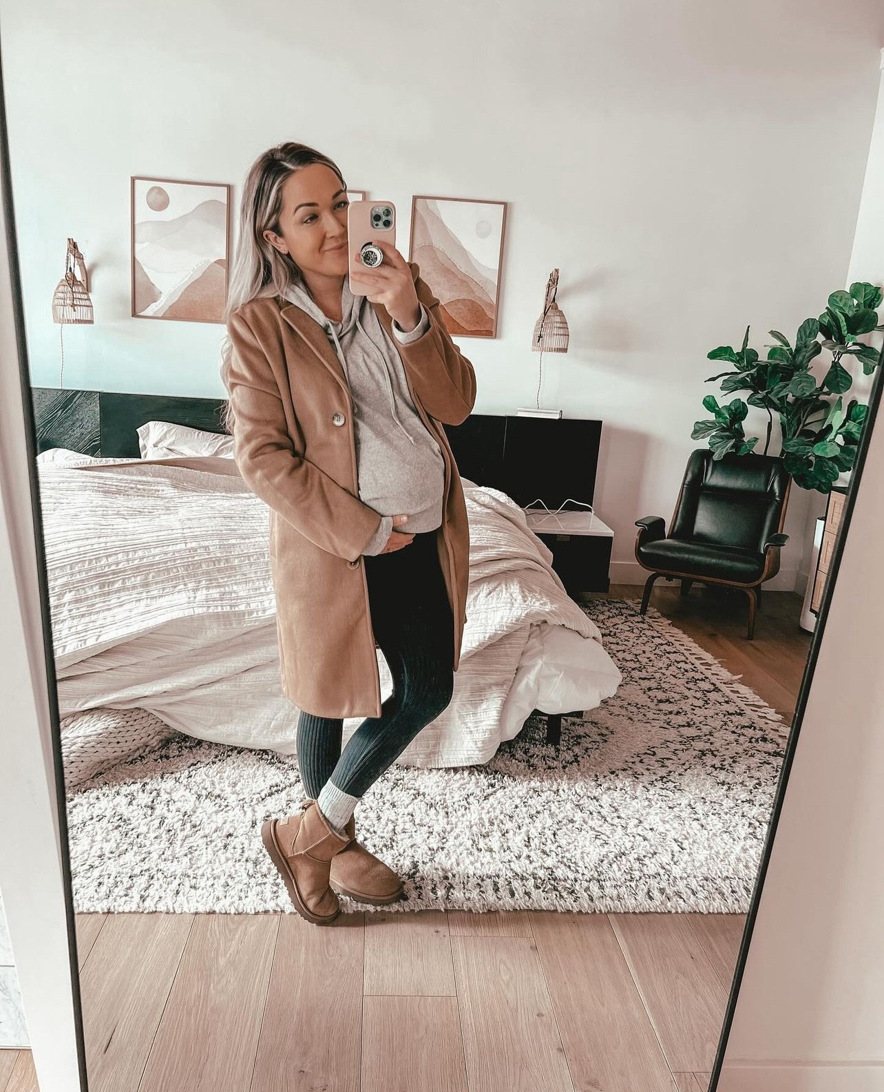 when your baby bump has officially become an outfit accessory 🤰🏼💁🏼‍♀️😆 I always wanted to be pregnant during the winter so I could style the baby bump with cute layers! Dream come true! 😍 I was pregnant during the summer with all of my other babies so this is a fun change for sure. Zyia’s winter collection is SO AMAZING!!! Like this jacket!?!? 😍🤎🤎🤎 omg so good. 

Shop Zyia items here: new.myzyia.com/natalie

@actively.styled on instagram! 

