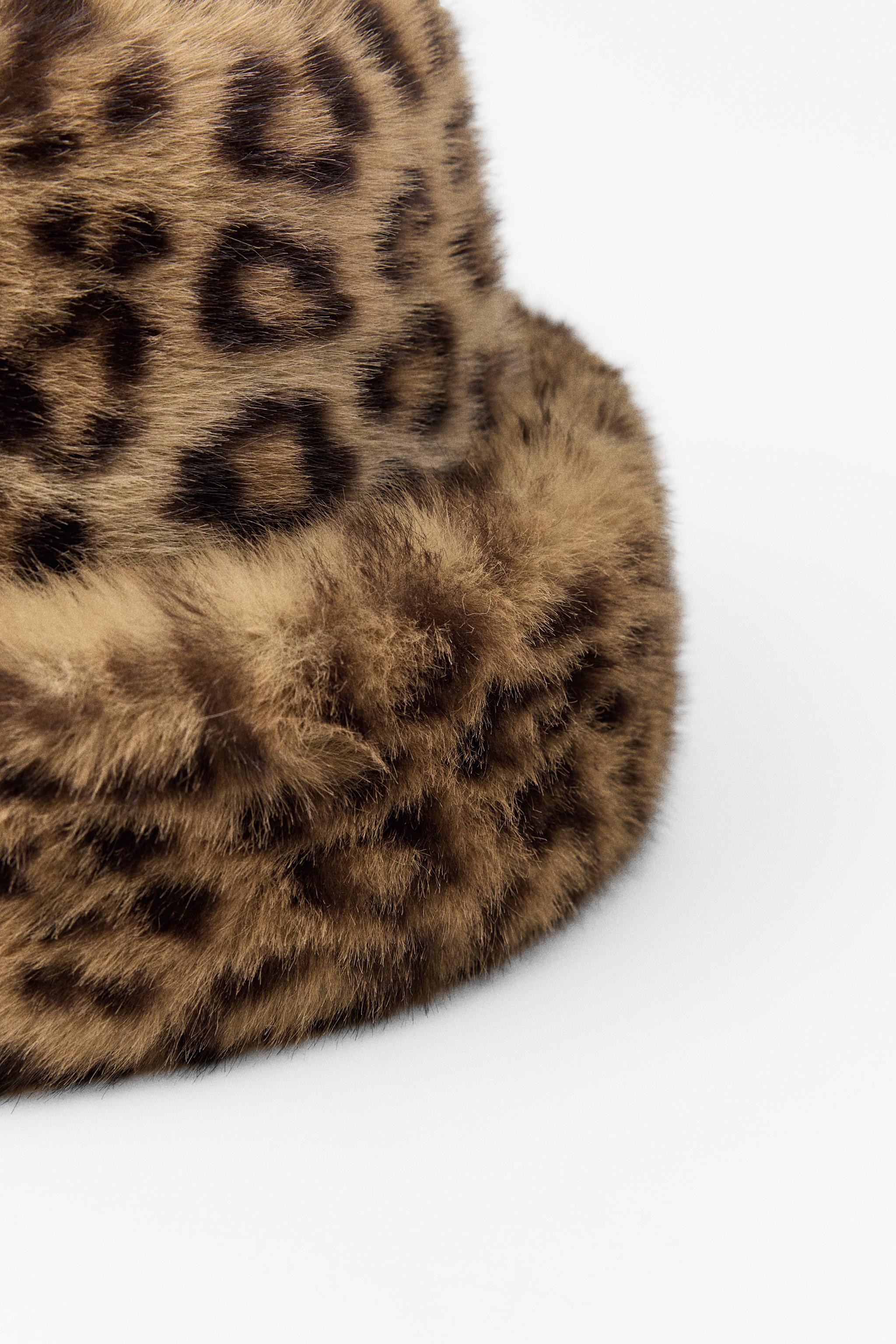 ANIMAL PRINT FAUX FUR HAT | Zara UK