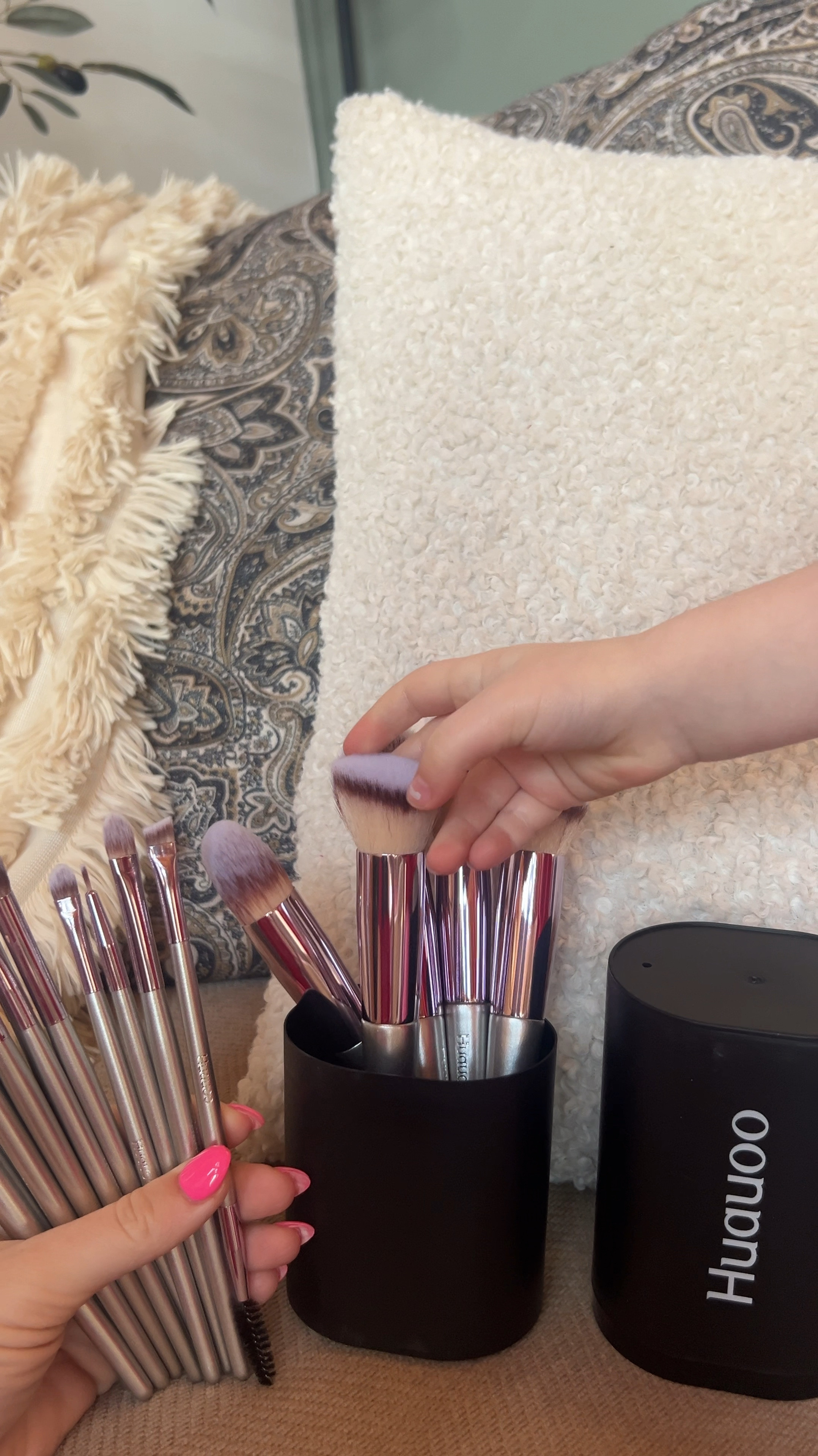 New Walmart makeup haul- super affordable. 20 piece makeup brush set 💄

#LTKFindsUnder50 #LTKMostLoved #LTKBeauty