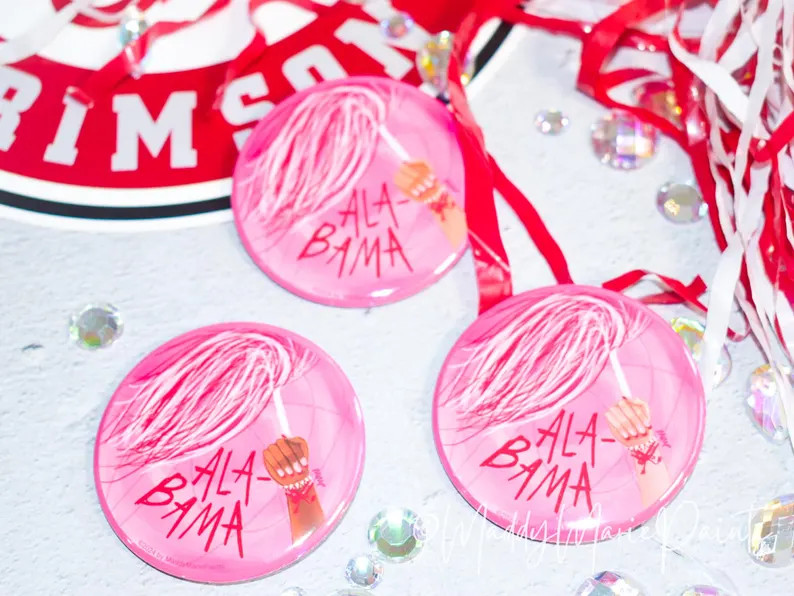MADDYMARIEPAINTS "shake It, Girl" OFFCIALLY LICENSED University of Alabama® 2.25" Gameday Button... | Etsy (US)