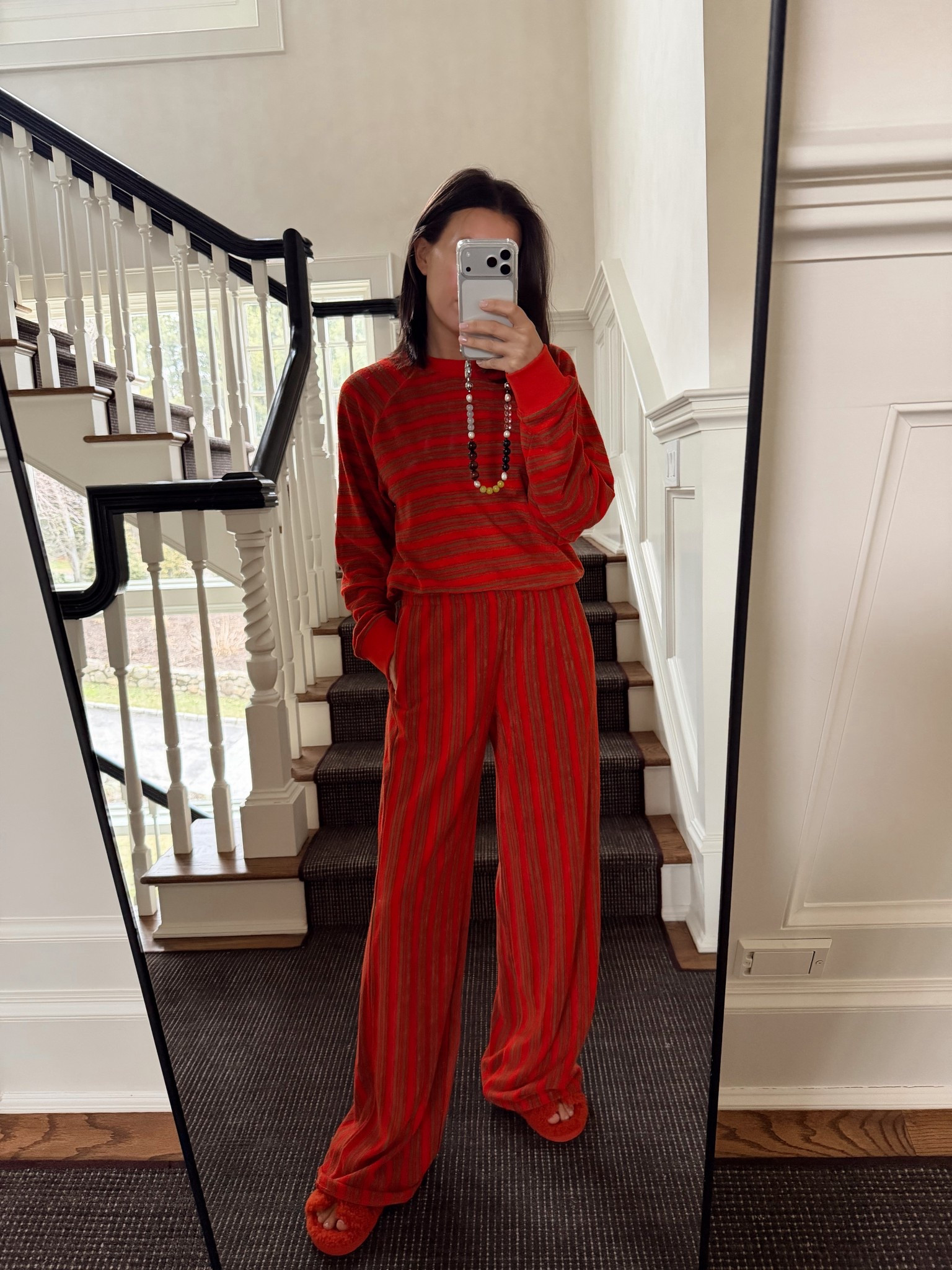 This set is so comfy! Wearing a medium pants and small top! 