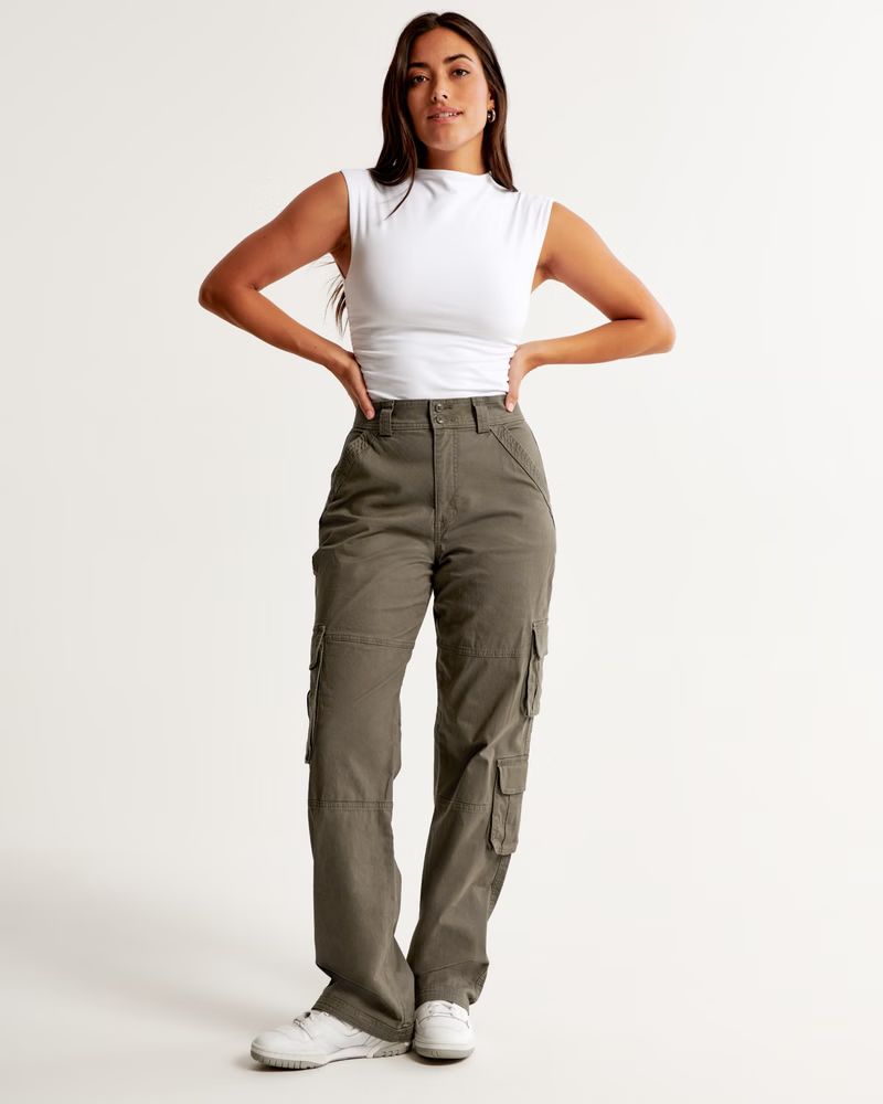 Women's Curve Love Relaxed Cargo Pant | Women's Bottoms | Abercrombie.com | Abercrombie & Fitch (US)