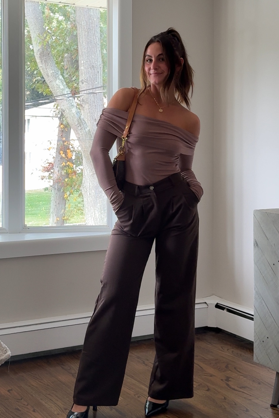 Size small top & 26 bottom

#LTKSeasonal #LTKFindsUnder50 #LTKSaleAlert