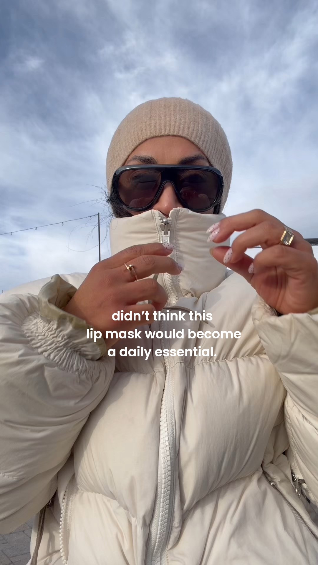 Didn’t think a lip mask would become a daily essential… but here we are. Hydrating, glossy, and actually works. Gisou gets it. 