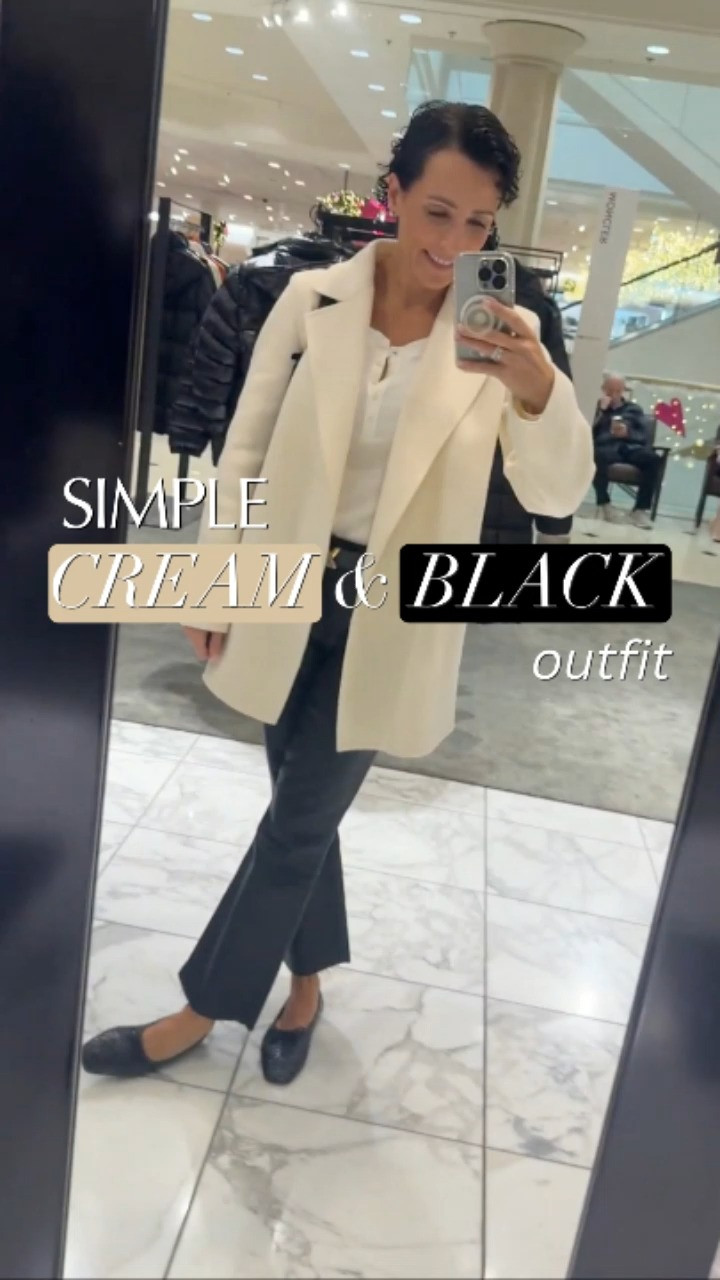 One of those easy outfits I end up wearing all day. Comfortable, familiar, and nothing feels fussy — which is exactly how I like it when I’m running around and getting things done. 

 #LTKdayinmylife #LTKgrwm #LTKootd