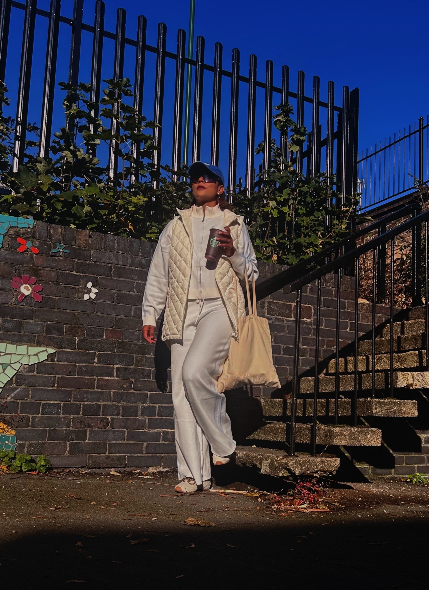 Weekend chill look, comfy and stylish just the way I love. Light and practical pieces perfect for any plans.
#ootd #weekendvibes #casuallook #ltkstyle #ltkfashion #dailyinspo #fashioninspo #comfystyle #styleinspiration #fashionlook #relaxedfashion #ltkcommunity #weekendstyle

#LTKuk #LTKautumn #LTKeurope