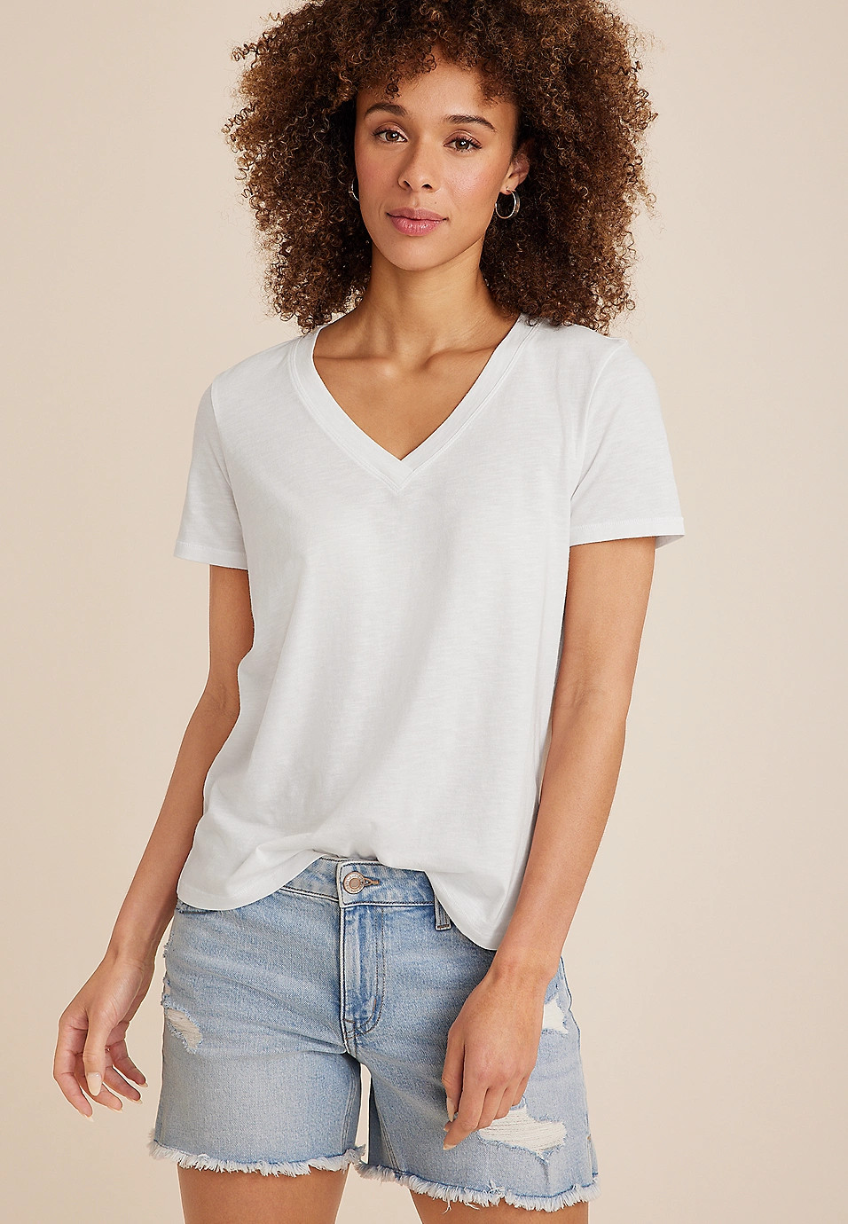 24/7 Dawson V Neck Tee | Maurices