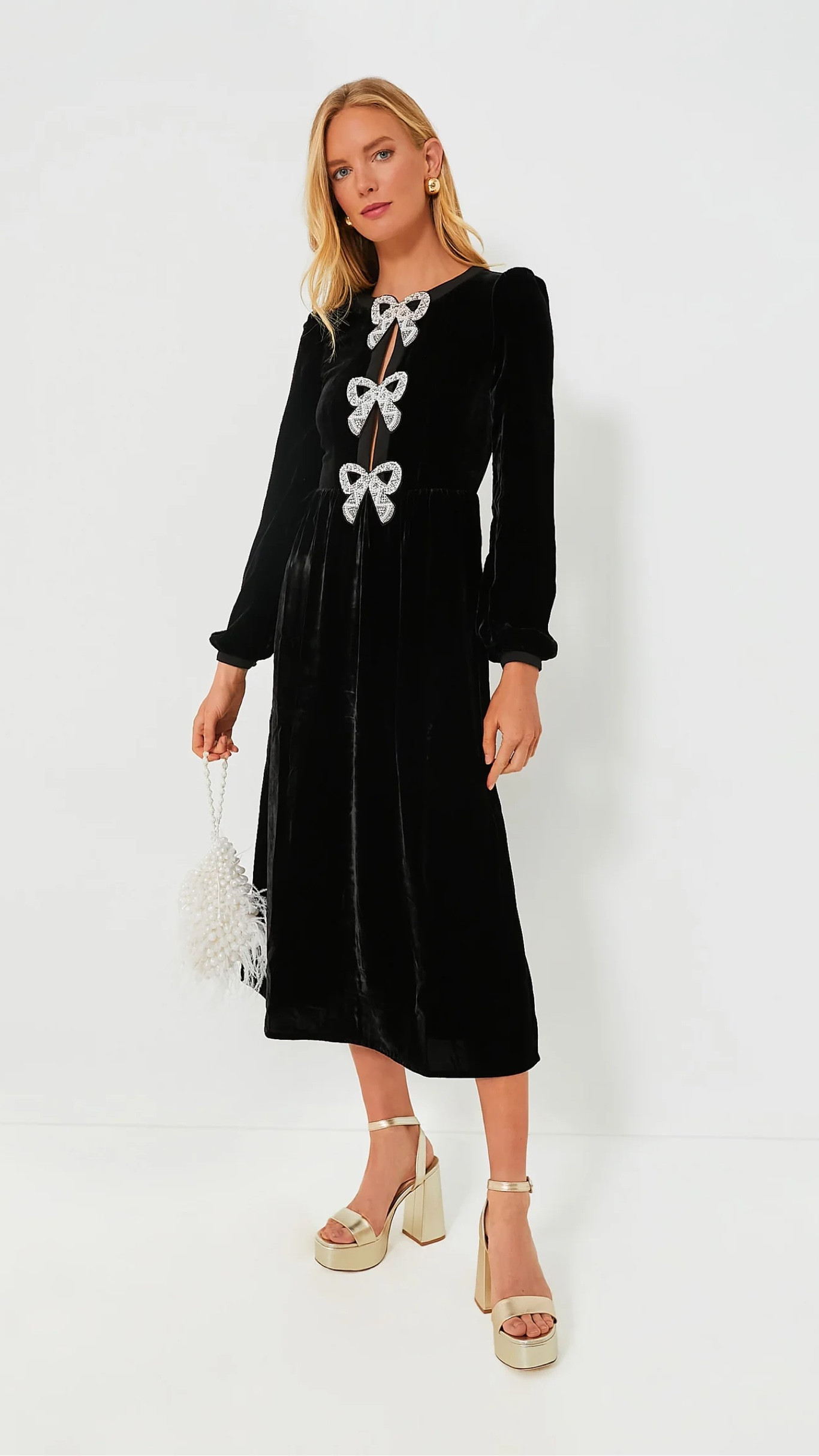 Absolute Perfection 


Holiday Outfit | Saloni | Holiday dress | bow dresss
#LTKCyberWeek

#LTKHoliday 

#LTKParties #LTKSeasonal #LTKSaleAlert