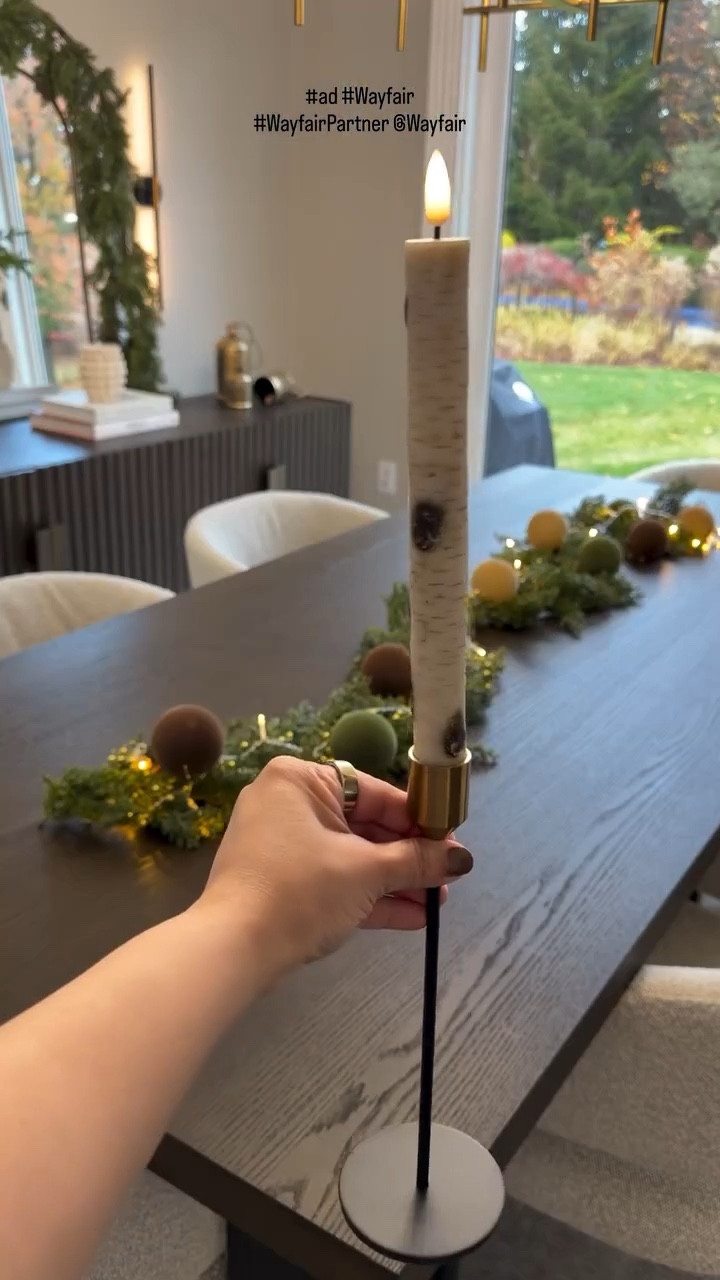 
Make your home holiday-ready with @wayfair  I created a simple yet elevated holiday tablescape all from WAYFAIR! 
Wayfair truly has everything you need ; from garlands and wreaths to rugs, furniture, and dinnerware, to get your home holiday-ready. And the best part? Fast shipping just in time for the season!🙌🏼 #WayfairPartner #ad #wayfair @shop.ltk #ltkit #liketk.it 

home inspiration 
Holiday Decor



#liketkit #LTKSaleAlert #LTKHome #LTKHoliday
@shop.ltk
https://liketk.it/5xsdz