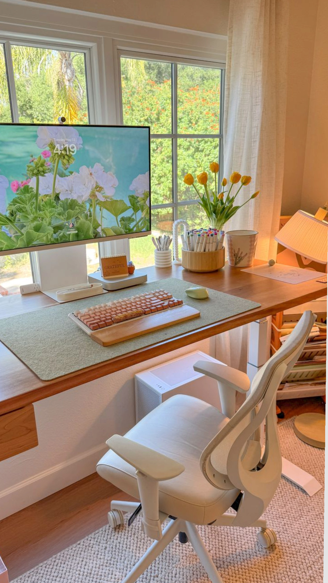 clean & cozy desk must-haves 🌻🌼 

 #LTKHome