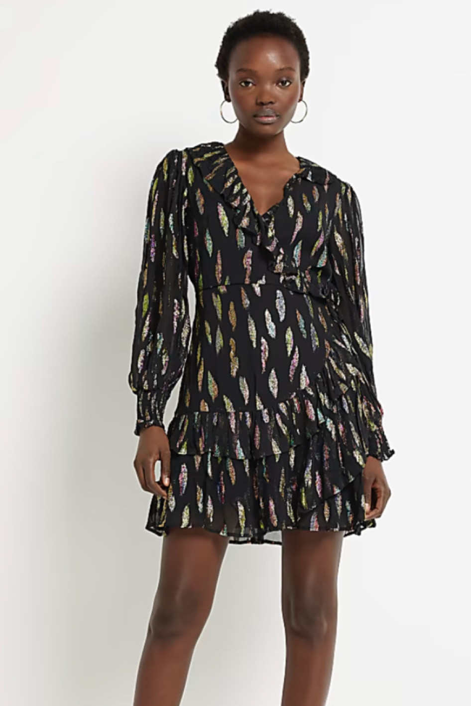 BLACK JACQUARD PRINTED WRAP MINI DRESS

Printed fabric
Jacquard fabric
Wrap design
Frill detail
V-neck
Long sleeves
Cuffed
Mini length
Our model wears a UK 8 and is 175cm/5'9'' tall


#LTKstyletip #LTKeurope #LTKSeasonal