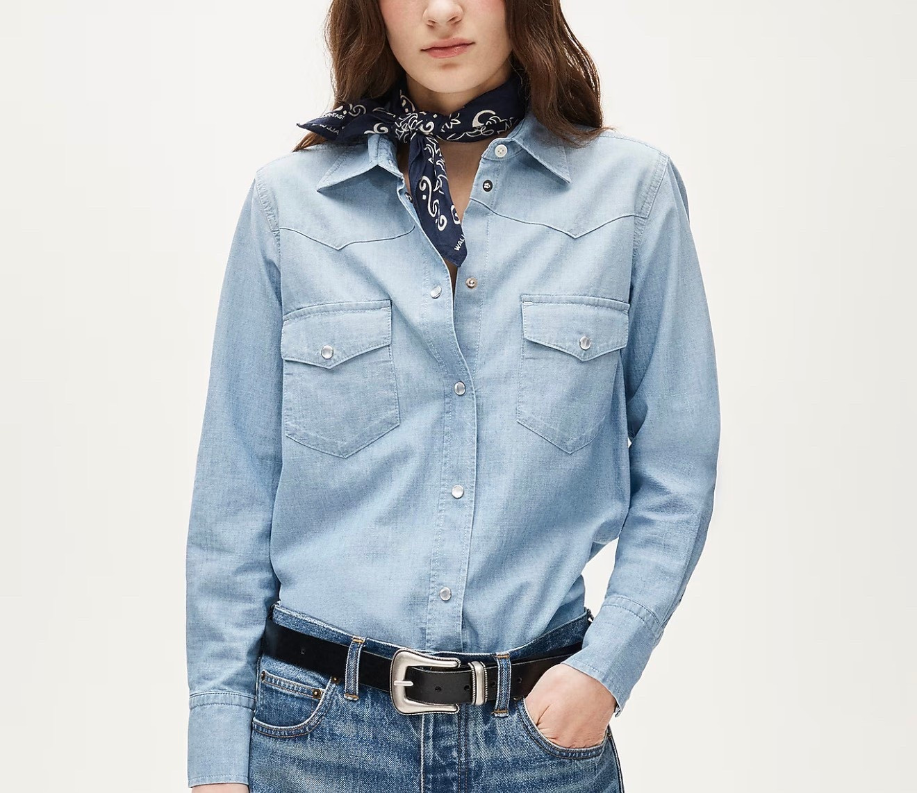 Lightweight denim. Pearl snaps. 60% off. Love🩵

#LTKSaleAlert #LTKOver40