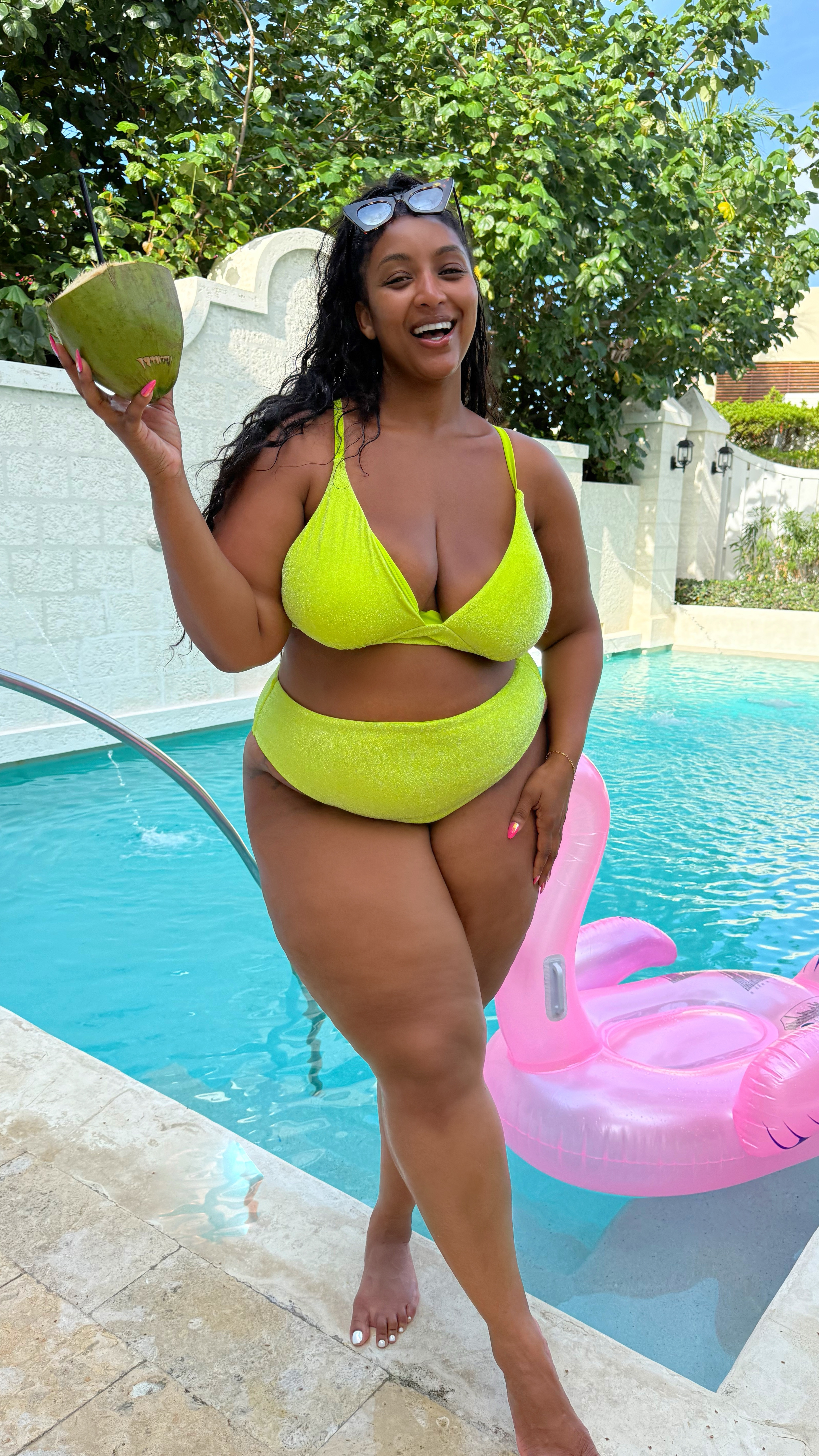 In the infamous words of Sharpe’ I WANT FABULOUS!!! And that’s what I got on this amazing trip to Turks & Caicos with @swimsuitsforall 🤗 best part is I got to restock my swimsuit drawer just in time for Summer! Comment “FAVE” to access these looks and much more! And don’t worry this brand in size inclusive so there is something for everyone 😘

#hostedbys4a