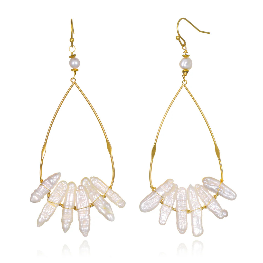 Aura Freshwater Pearl Earrings | Sequin