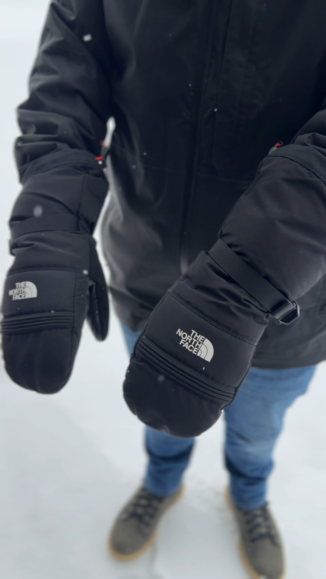The best mittens for snowy winters ❄️ 

#LTKSeasonal #LTKActive #LTKMens
