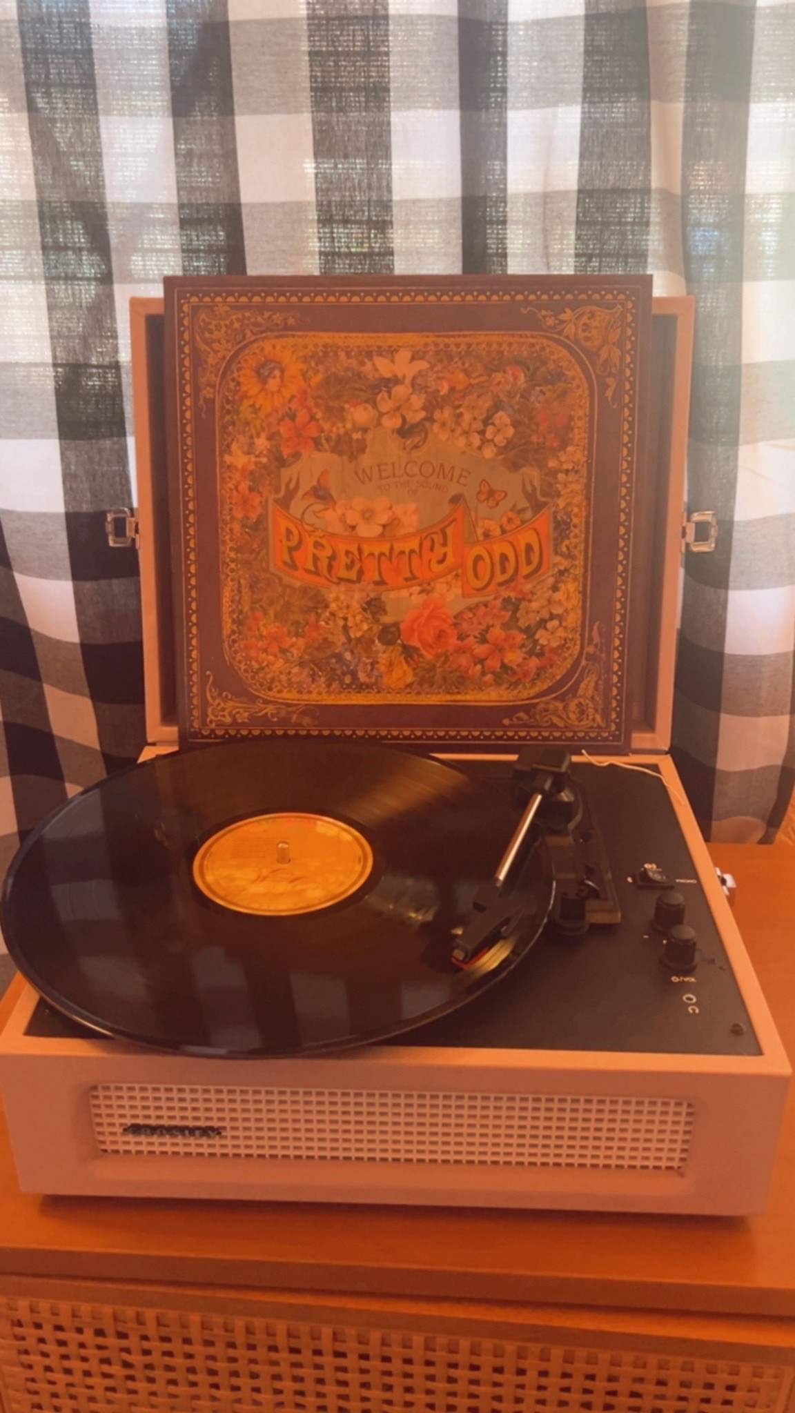 When the fall vibes hit the elder emo emerges...