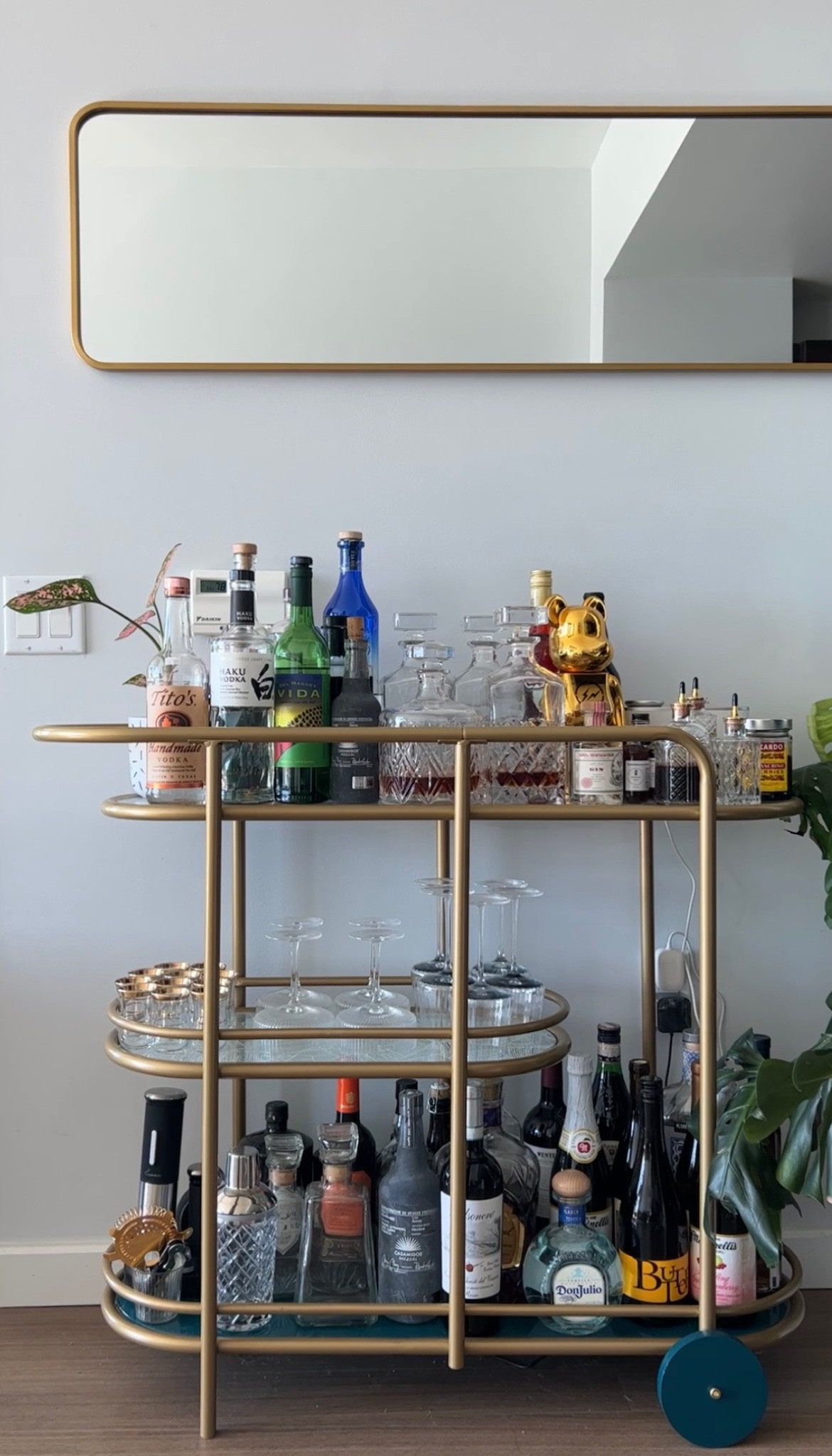 Bar cart details 

#LTKhome