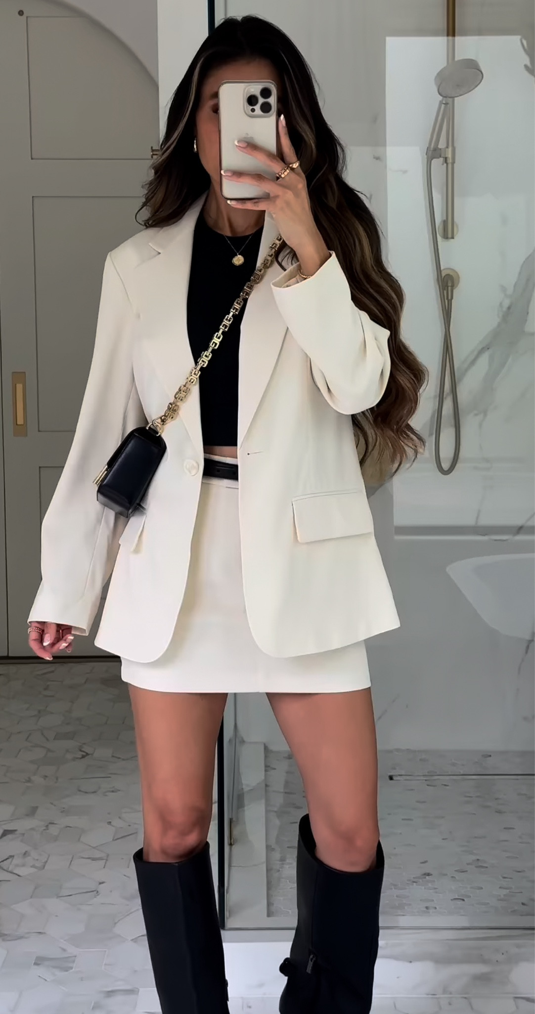Amazon finds! Click below to shop! Follow me @interiordesignerella for more exclusive posts & sales!!! So glad you’re here! Xo!!!❤️🥰👯‍♀️🌟 #liketkit @shop.ltk

#LTKitbag #LTKshoecrush #LTKstyletip