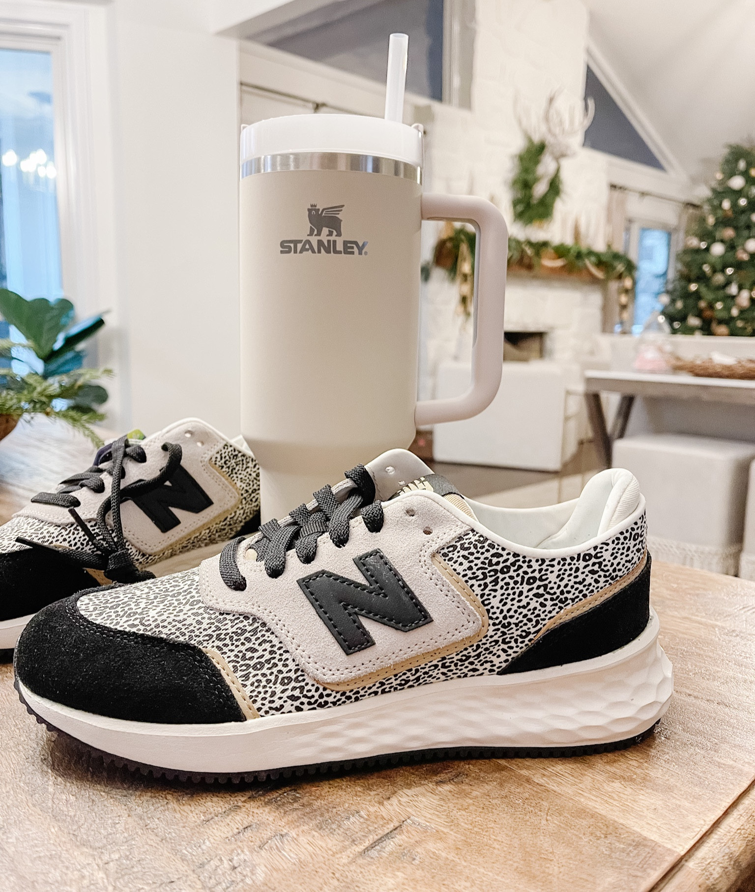 Happy mail day! 

#newbalancesneakers #womenssneakers #stanleytumbler

#LTKunder50 #LTKstyletip #LTKshoecrush