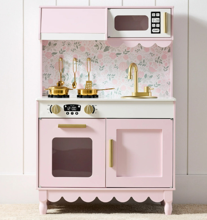 can't even deal with how cute this play kitchen is, and it's less than $100! 

 #LTKFindsUnder100 #LTKKids #LTKFamily