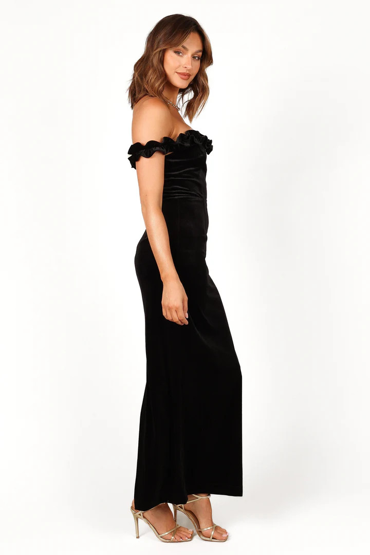 Celeste Off Shoulder Velvet Maxi Dress - Black | Petal & Pup (US)