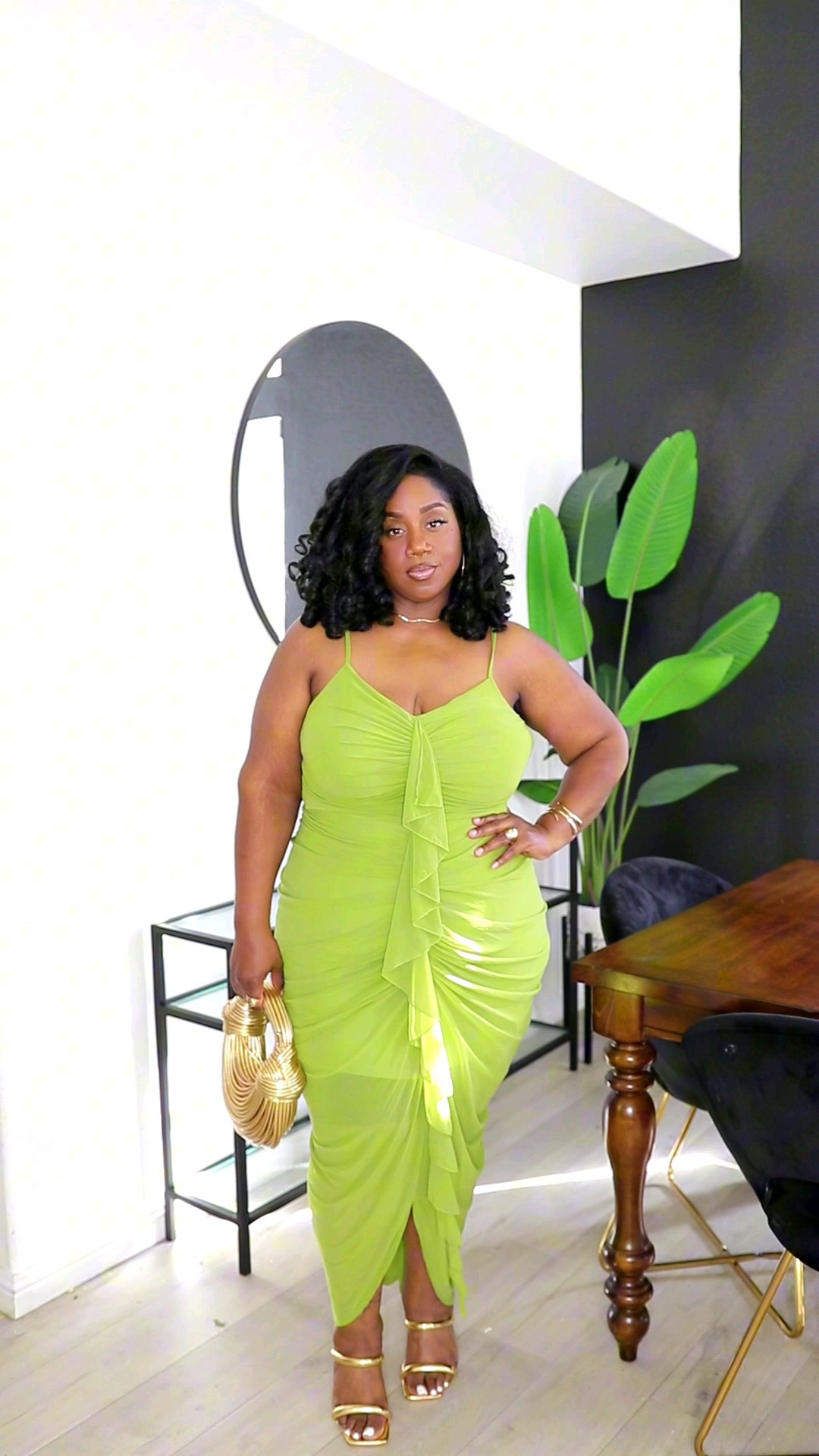 Beautiful chartreuse tones, flattering ruffle detailing and perfect bodycon fits in today's Spring look! 💚 #Chartreuse #dress #plussize 

#LTKStyleTip #LTKFindsUnder100 #LTKPlusSize