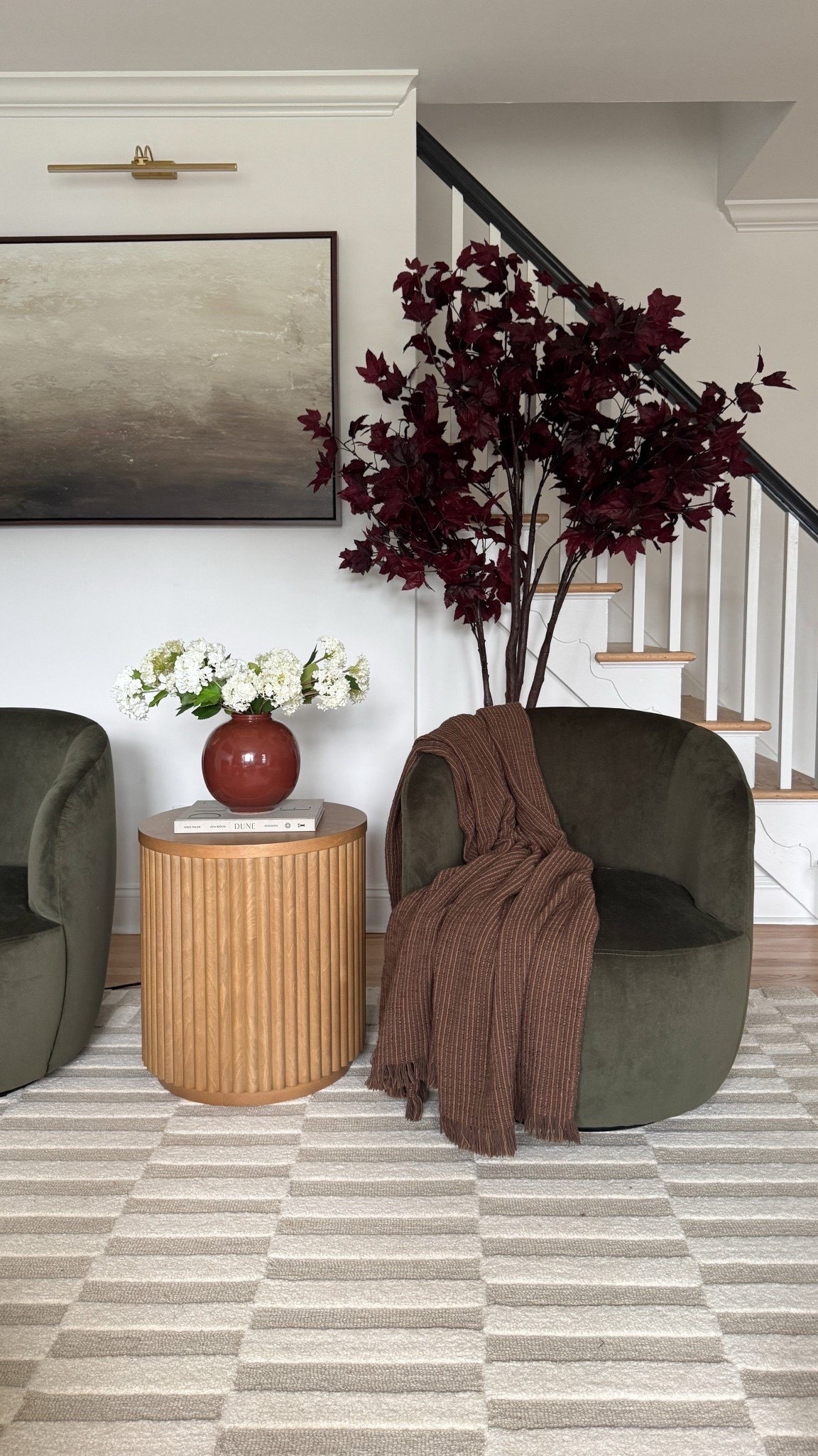 This corner is giving me all the cozy fall vibes 🍂 

#homedecor #falldecor #modernorganic #neutralhome #cozyhome #homefinds #targetstyle #targetfinds #entrywayinspo #livingroominspo

#LTKSaleAlert #LTKSeasonal #LTKHome