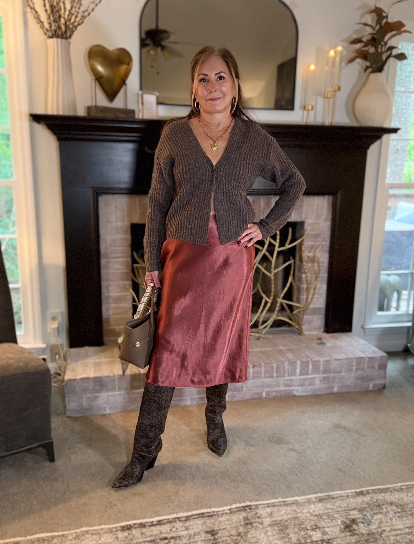 Spring styling with a closet favorite 🌸✨ This Quince washable silk skirt (on sale!) isn’t just for fall—it’s the perfect year-round piece. I love how easily it transitions into spring with lighter layers and simple accessories.

The satin finish gives it that elevated feel, but it’s still completely practical (yes, machine washable 🙌). Dress it up or down—this one’s a staple you’ll reach for all year long!

Amie Pagan, sale alert, quince washable silk, silk skirt 

#LTKSaleAlert #LTKootd