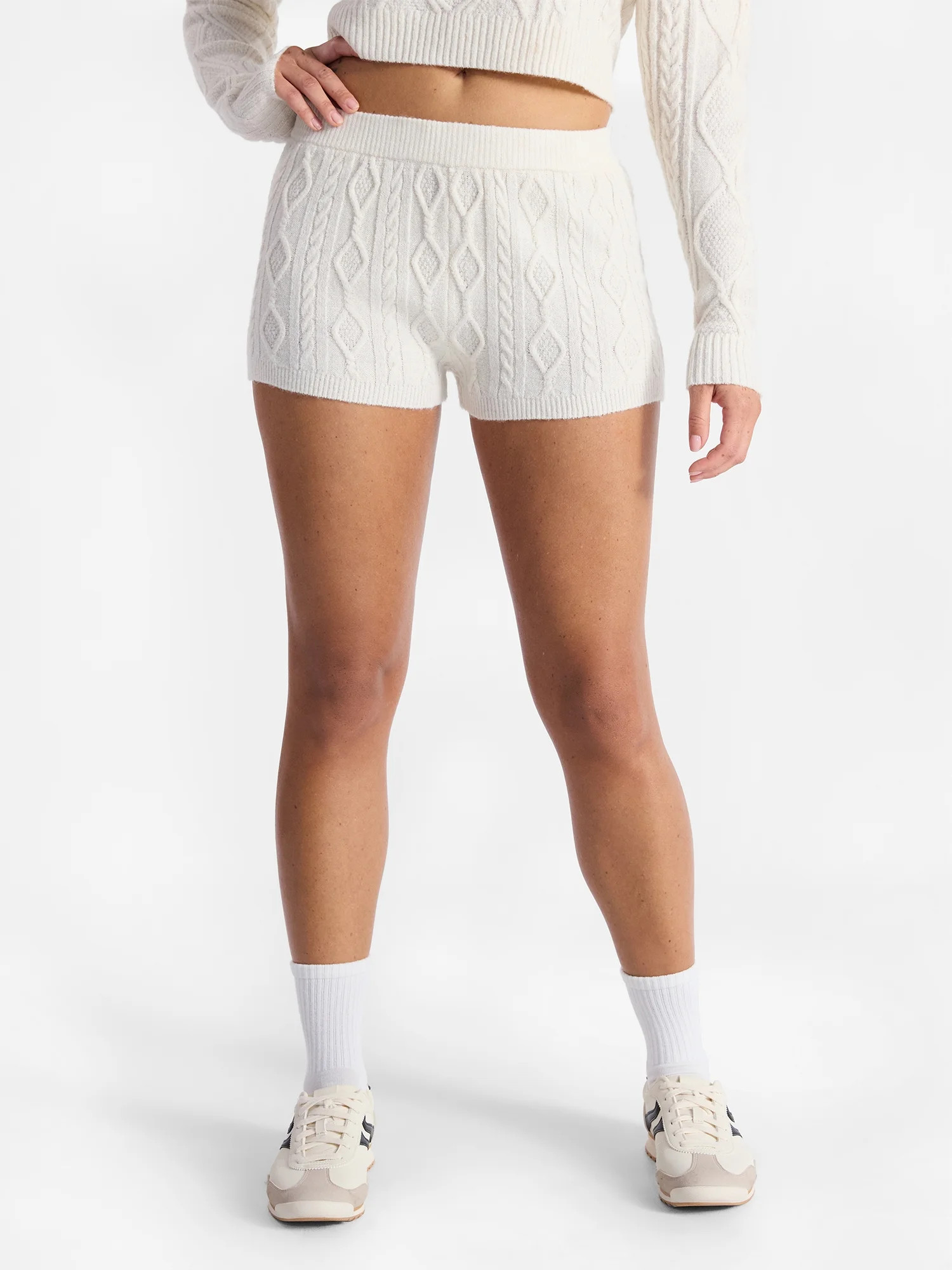 No Boundaries Sweater Shorts, 1.5'' Inseam, Women's | Walmart (US)