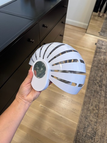 Red Light Therapy for the Scalp  

 #LTKselfcare