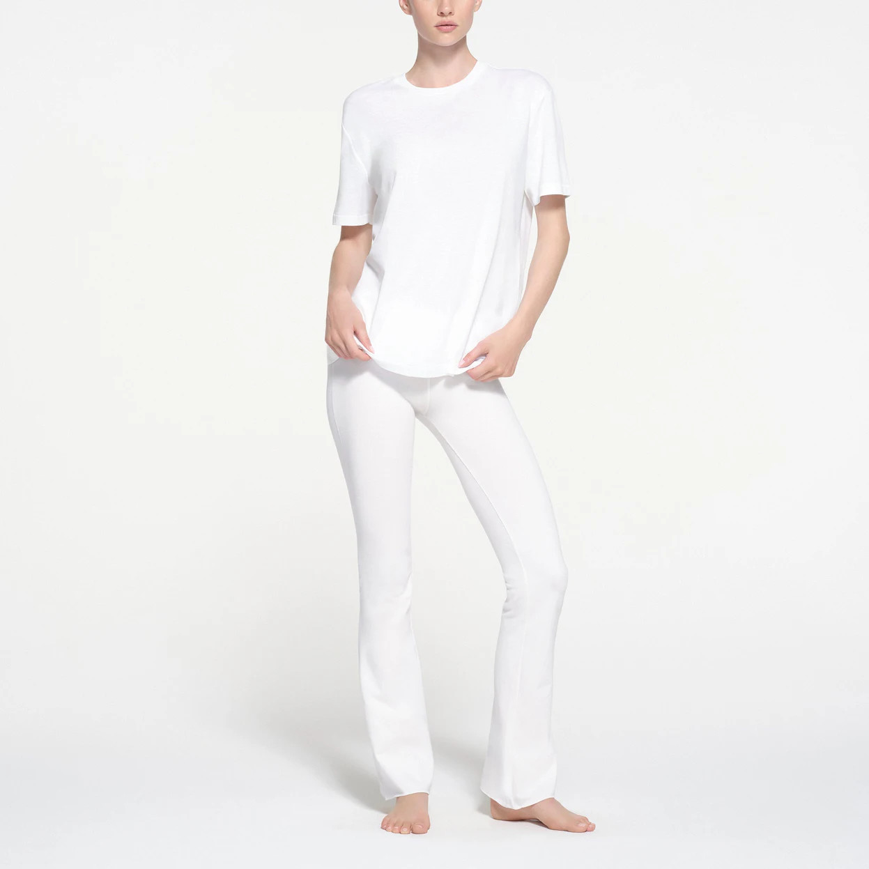 RELAXED TEES OVERSIZED LONG T-SHIRT | SNOW | SKIMS (US)