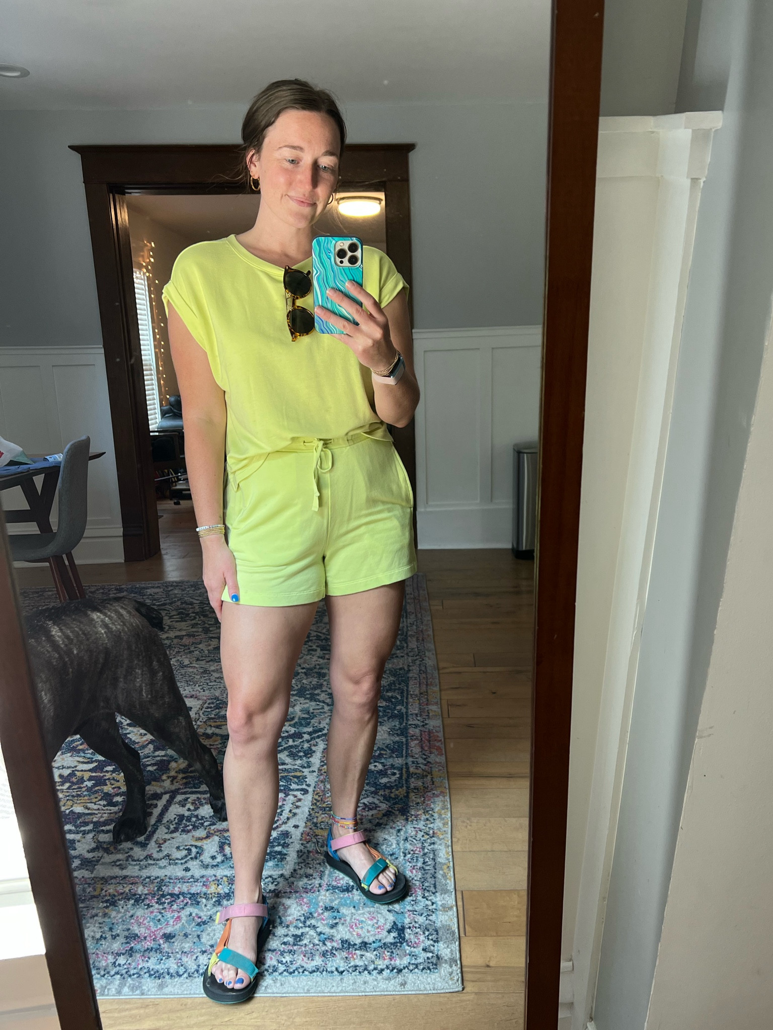 Day 20 of 30 of getting dressed with things in my closet. This old Lou and grey set is the closest thing I have to pajamas and that’s the mood today. Linking a very similar one from Aerie!!!