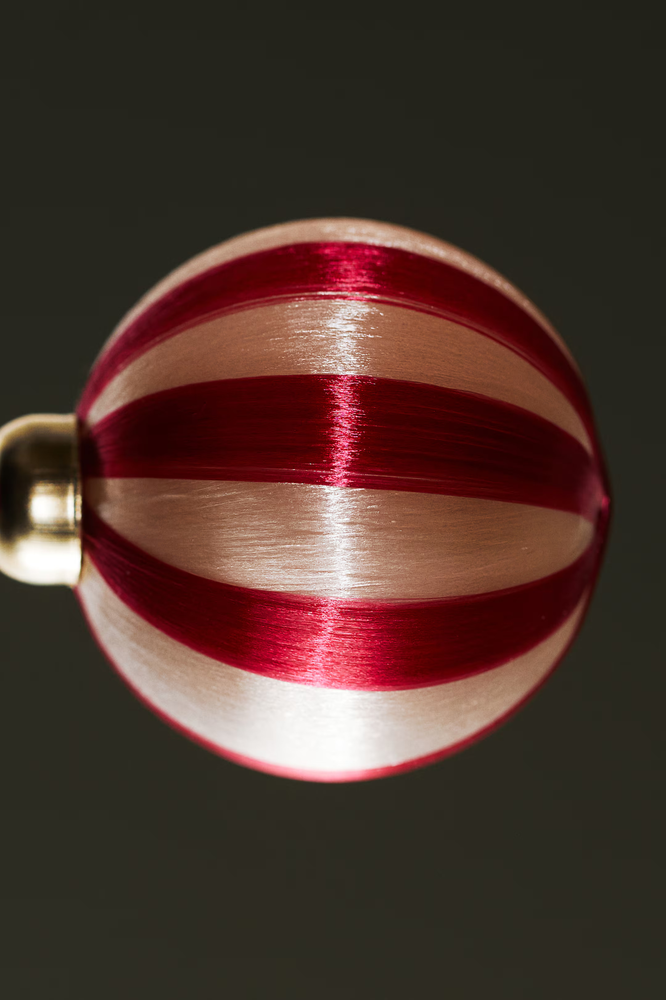 6-pack Small Christmas Ornaments | H&M (US + CA)