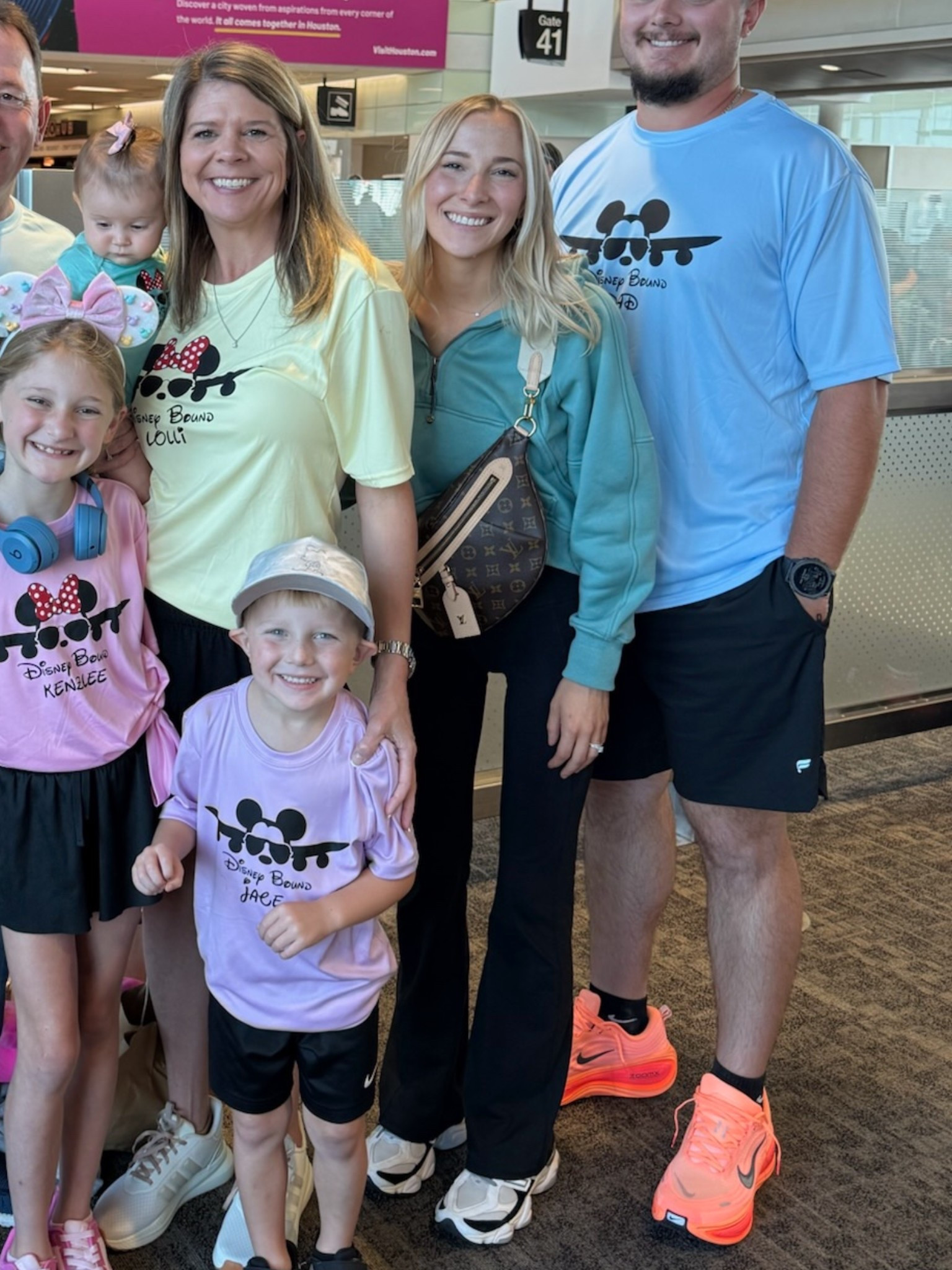 Travel outfit! They don’t make this color in the lululemon half dip anymore but link a diff color and a similar look! 

#LTKPetite #LTKFamily #LTKTravel