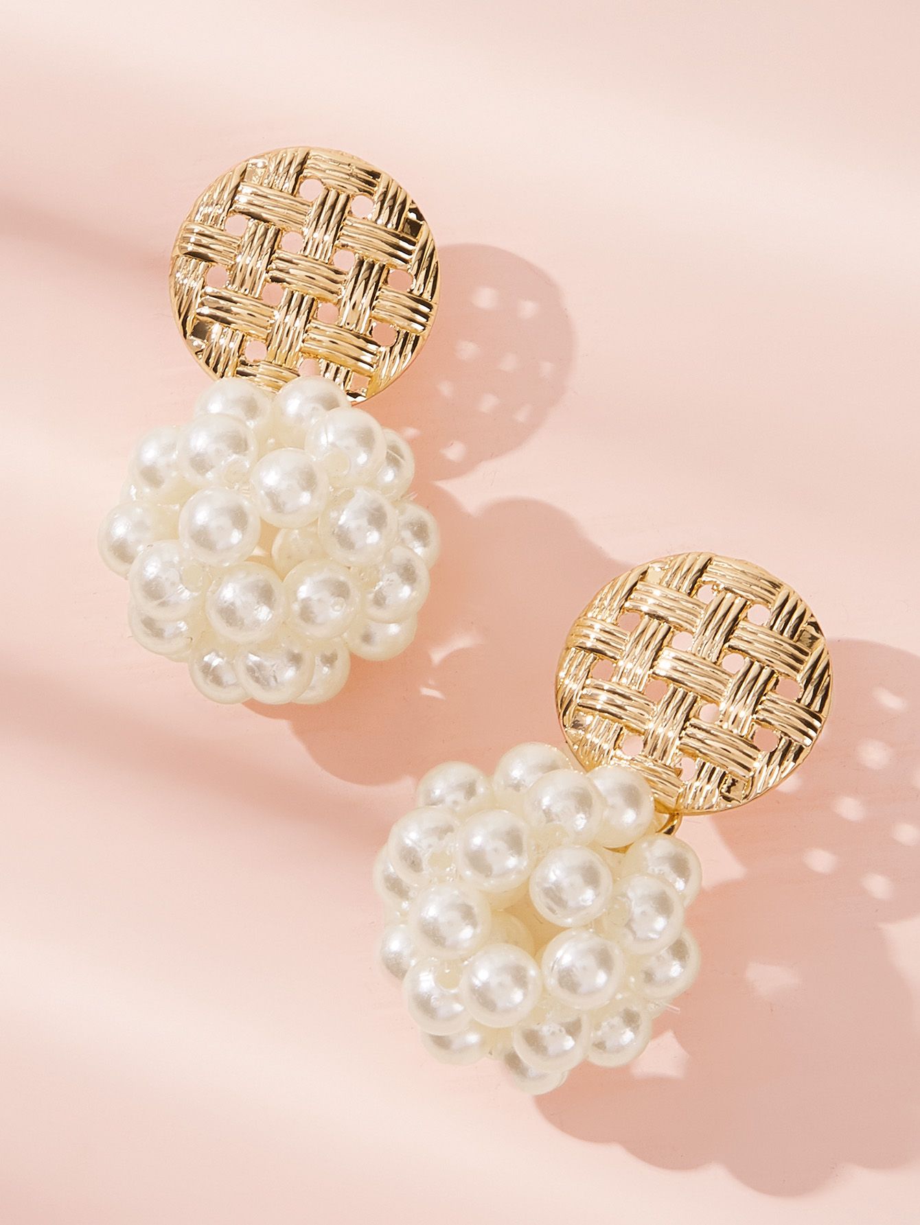 Round Faux Pearl Design Earrings 1pair | SHEIN