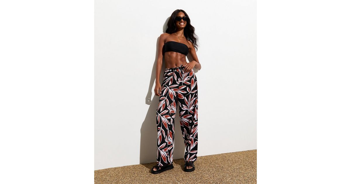 Black Leaf-Print Drawstring Trousers | New Look | New Look (UK)