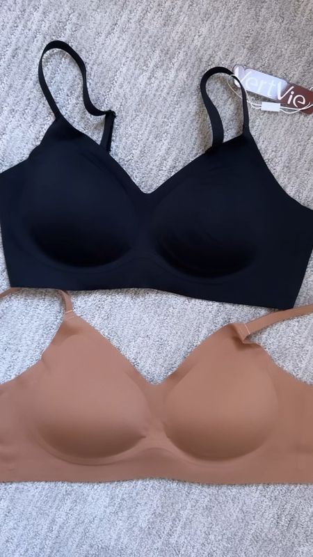 Seamless and soooo comfy!!! Very similar to the Walmart bra that I love but has hooks in the back and adjustable straps! TTS

#LTKFindsUnder100 #LTKStyleTip #LTKFindsUnder50