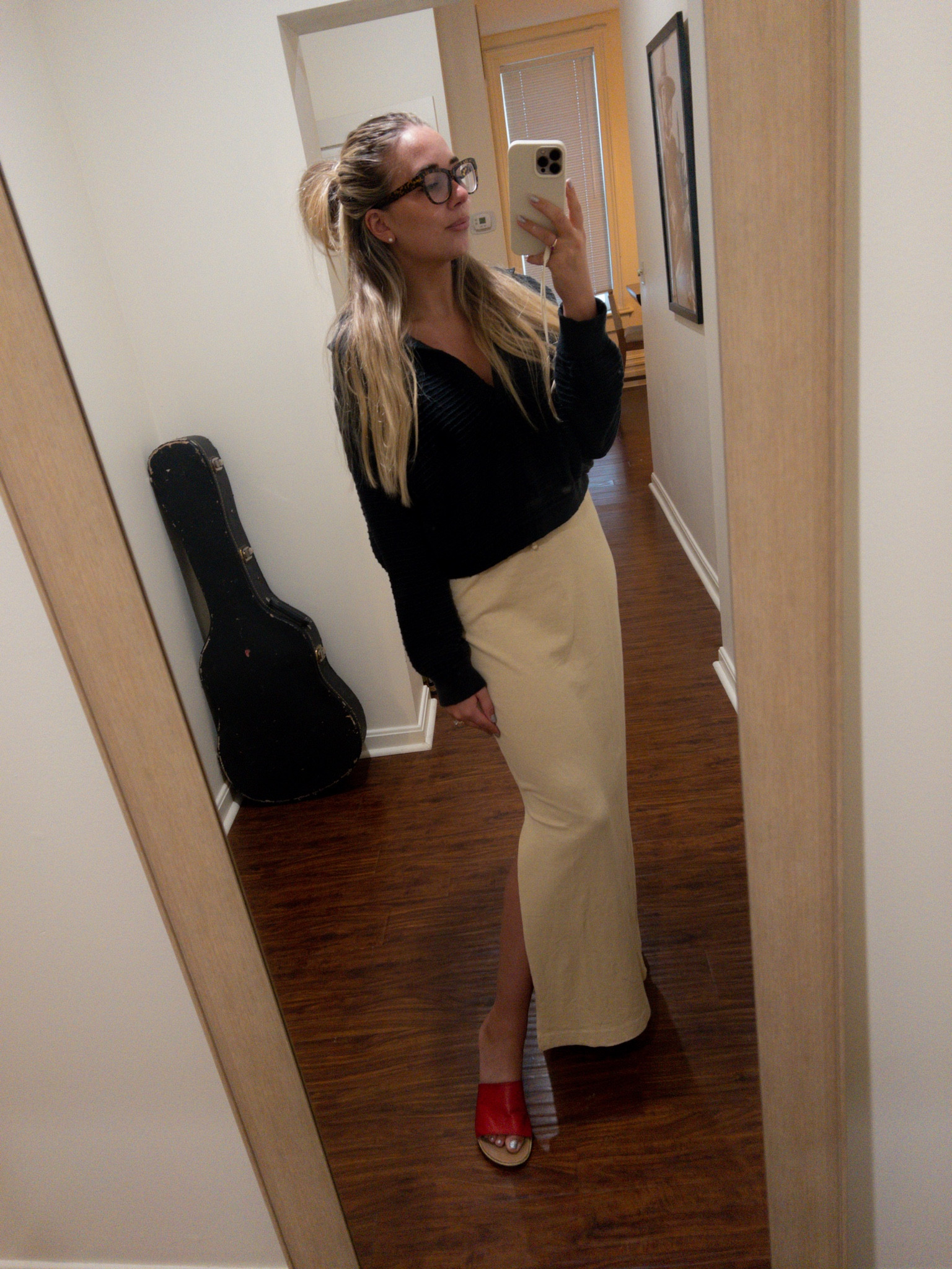 Todays #OOTD brought to you by @FreePeople. My well loved top to my fav FP set on top of my brand new dress with a pop of red in my shoes. ❤️ 

Perfect outfit for this day that started out at 50°f and will end at close to 80°f 😀

#LTKSeasonal #LTKfit #LTKstyletip