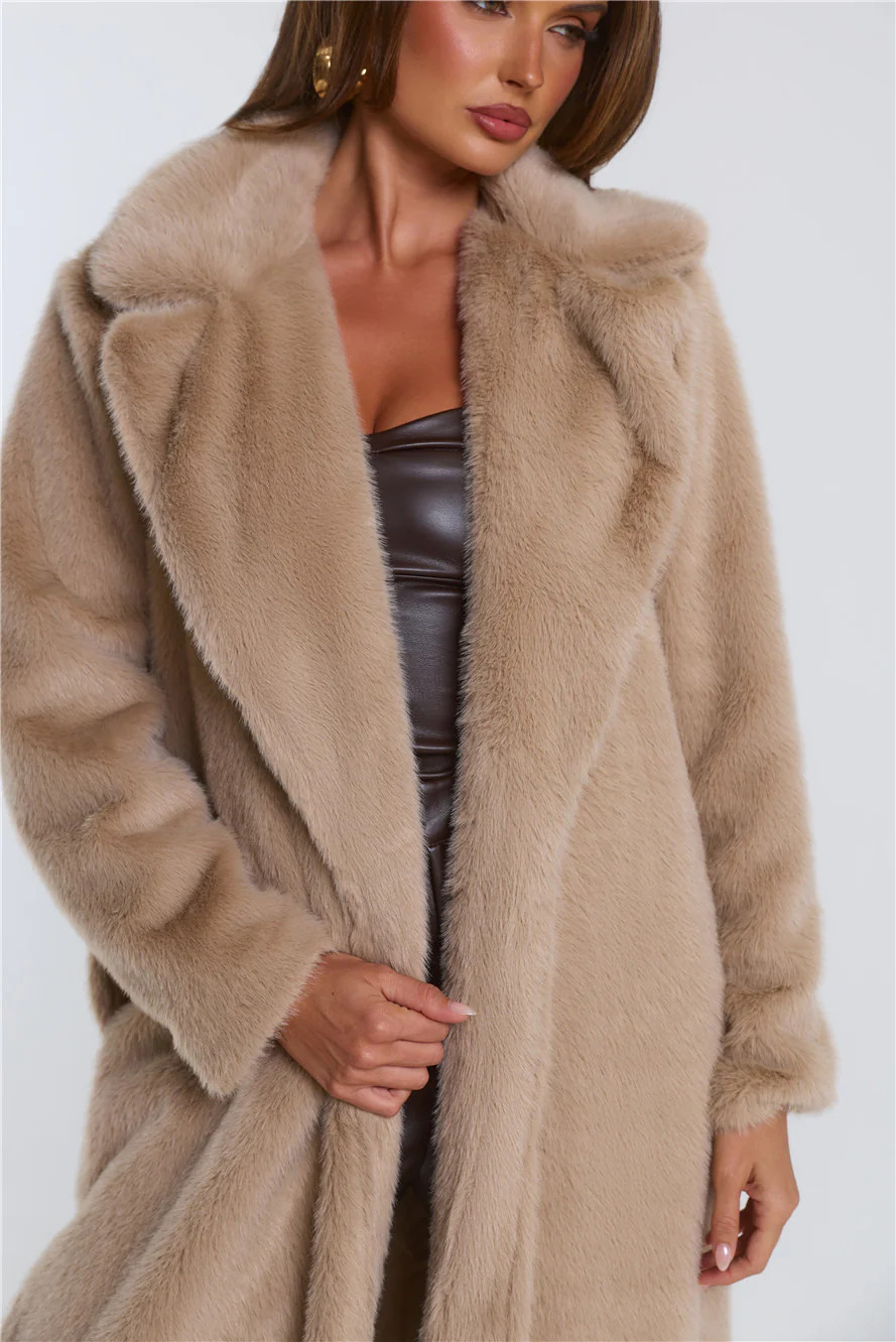Plushé Faux Fur Coat Latte | Hello Molly (US)